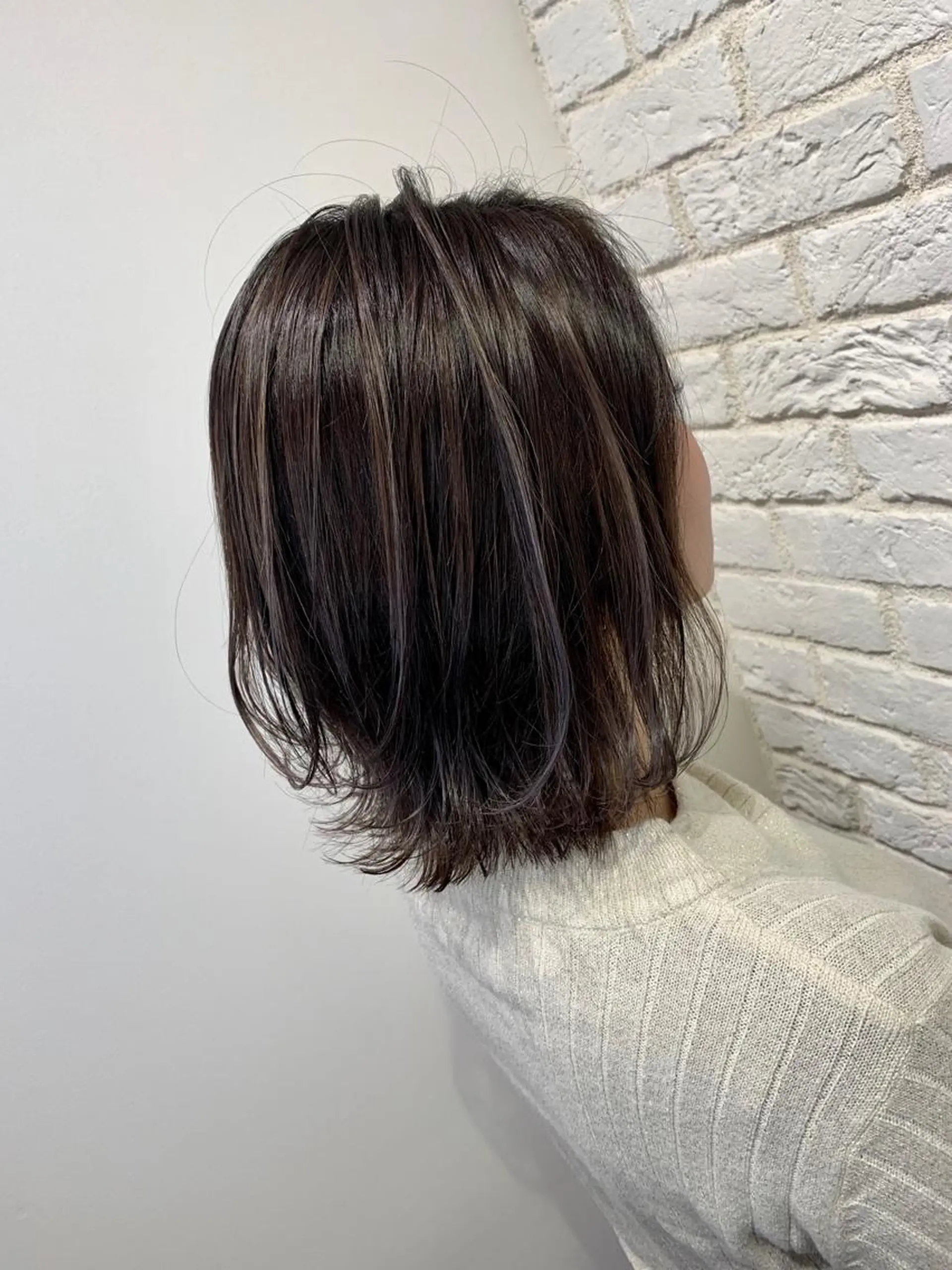 ミディアム カラー UMEDA FIGAROのヘアスタイル