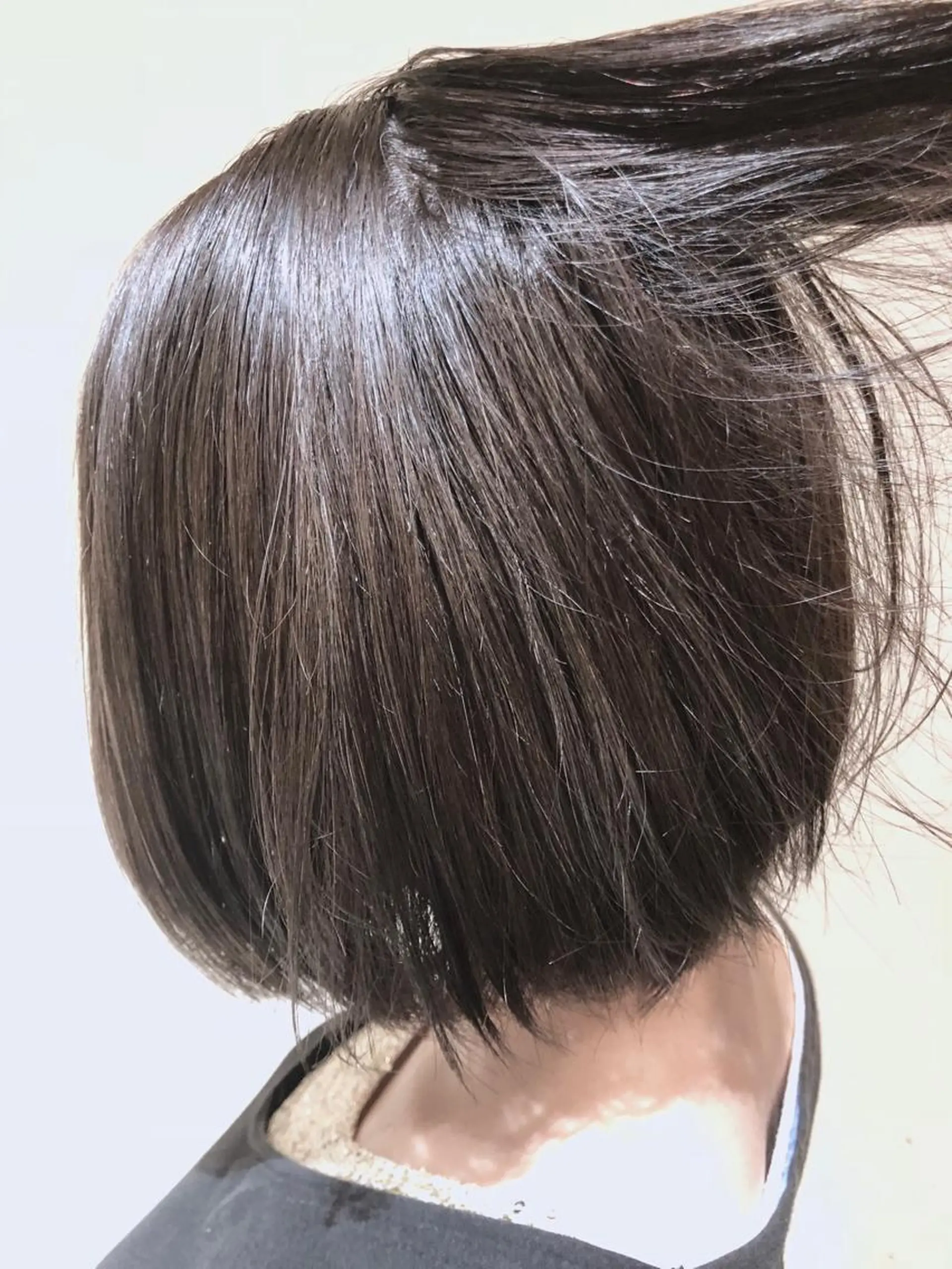 ショート カラー パーマ ヘアアレンジ ブリーチ 透明感カラー グラデーションカラー グレージュ ハイライトカラー 【ツヤ髪美容師】 ツダケイスケのヘアスタイル