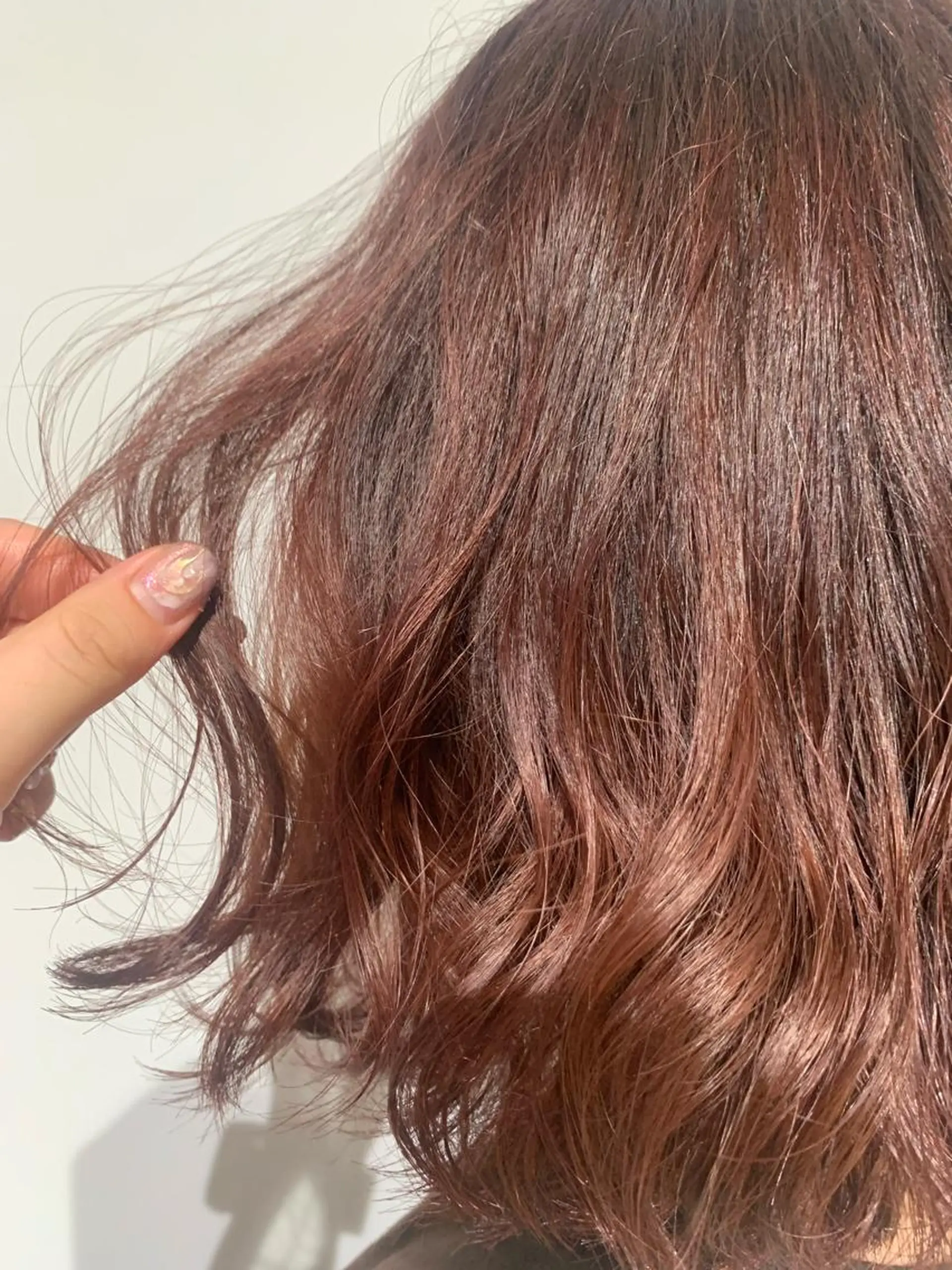 ミディアム カラー ベージュカラー ピンクカラー ピンクベージュ バイオレットカラー バイオレットピンク 山内 愛可のヘアスタイル