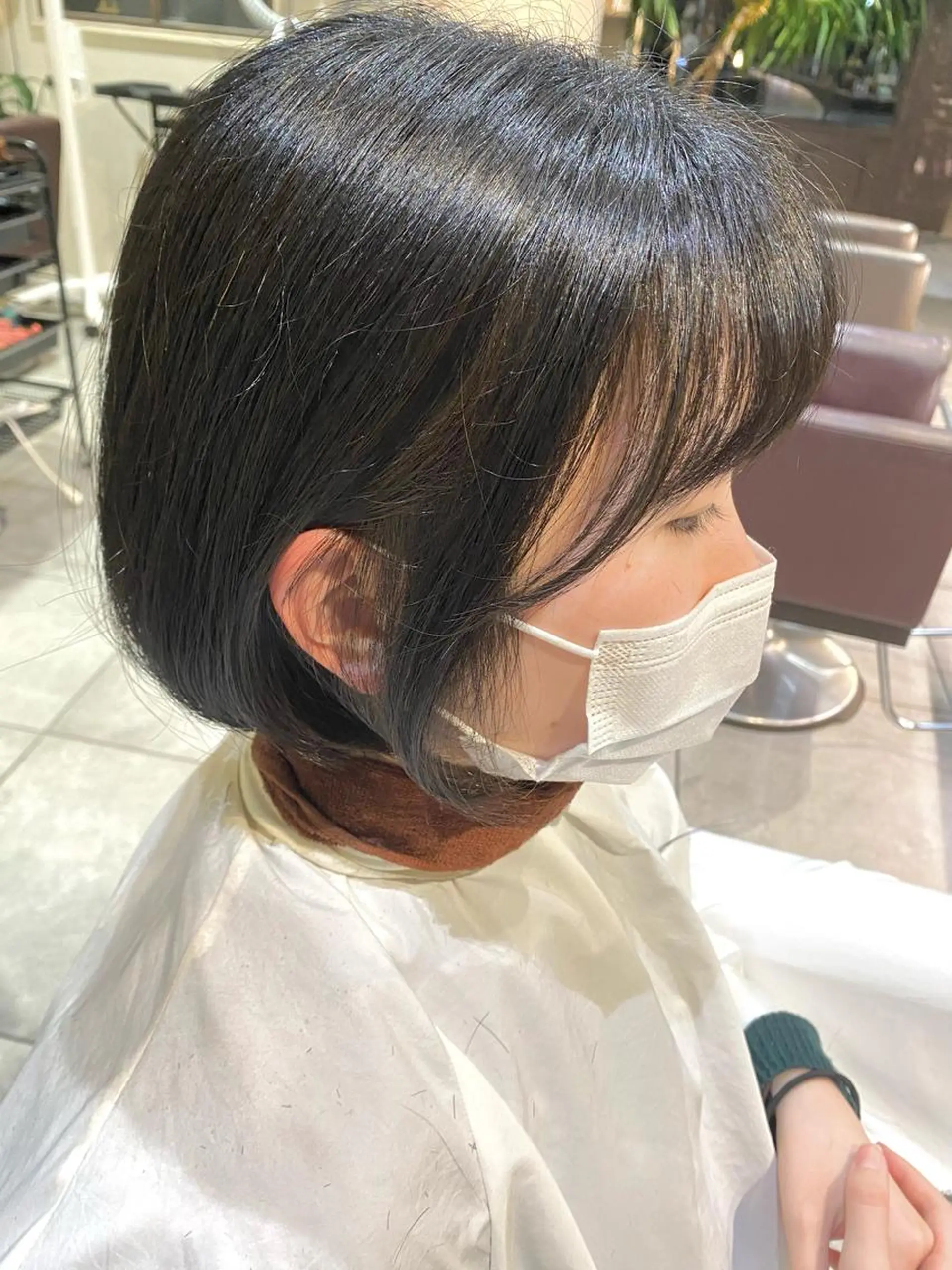 ショート ボブ タンバルモリ カット 川越 輝梨奈のヘアスタイル