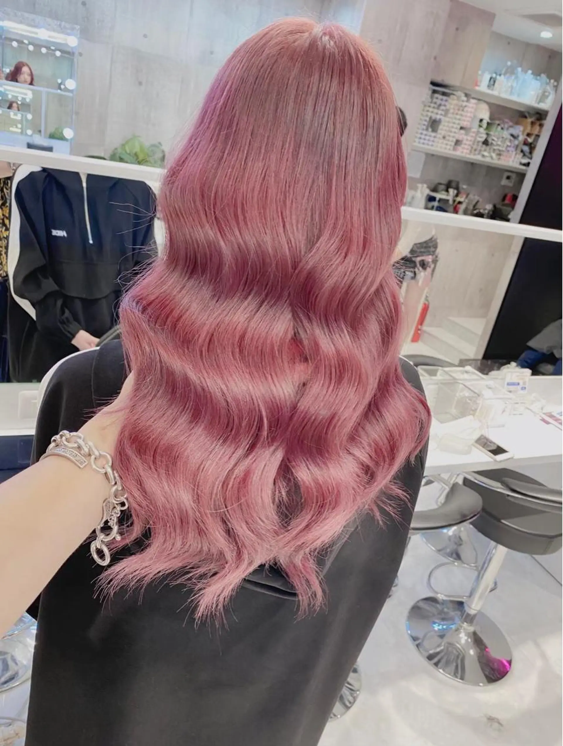 ロング カラー ブリーチ ハイトーンカラー 外国人風カラー 韓国風ヘア ロング メンズ/似合わせ/骨 格矯正/真人のヘアスタイル