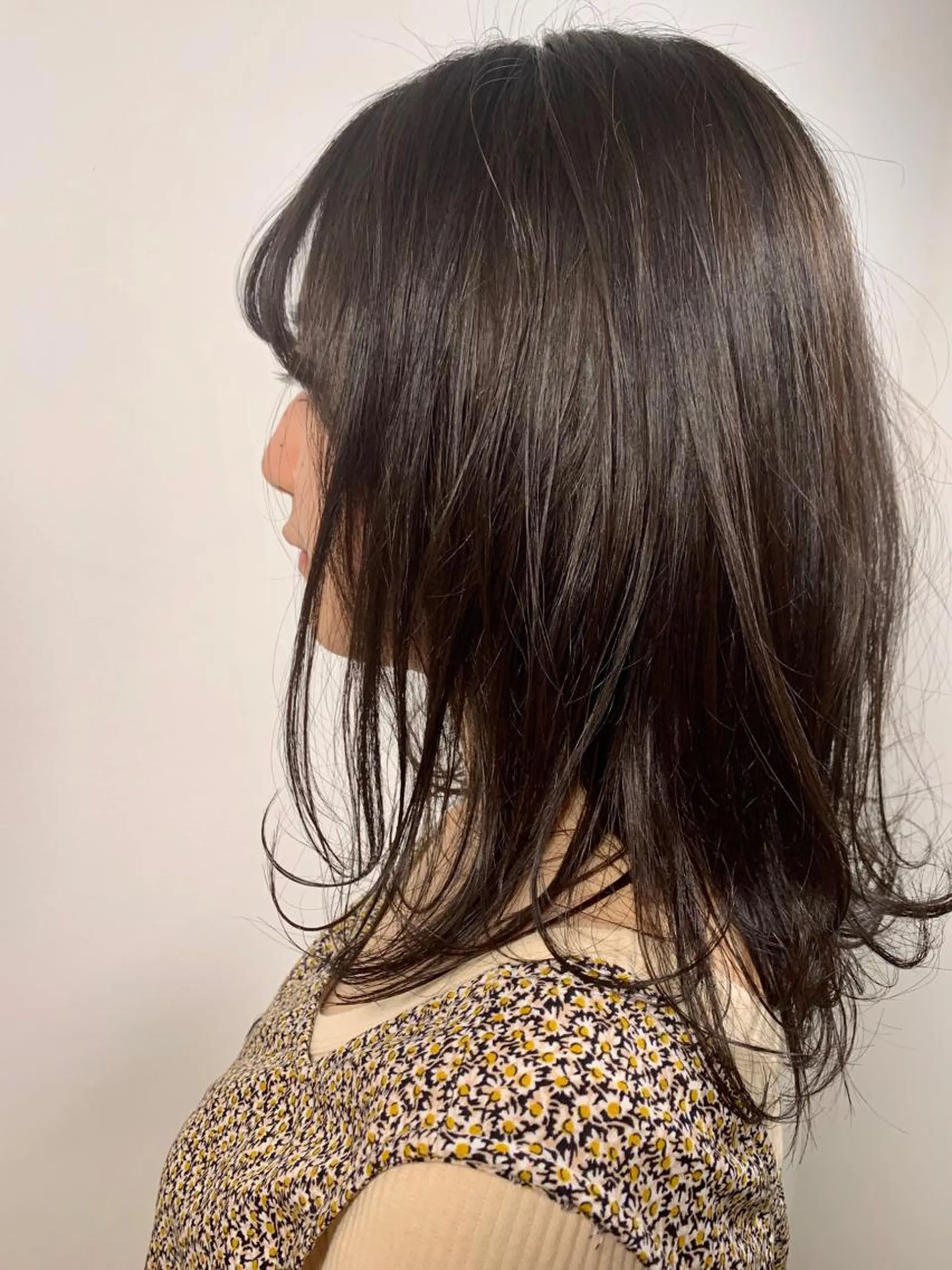 ミディアム カラー よしだ とおいのヘアスタイル