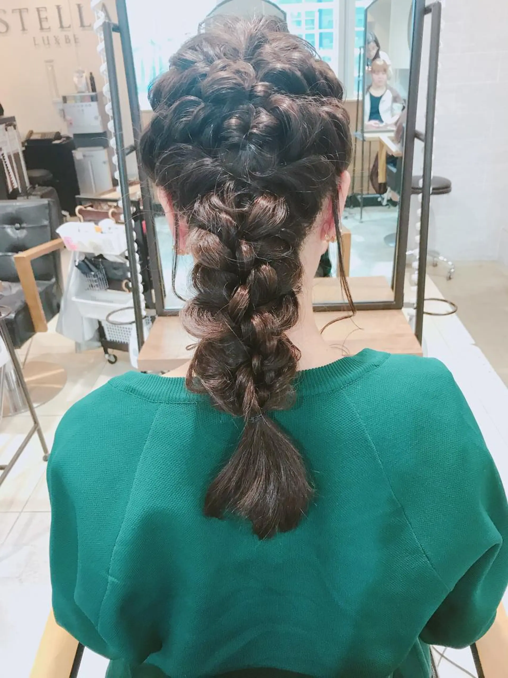 ロング ヘアアレンジ shi hoのヘアスタイル