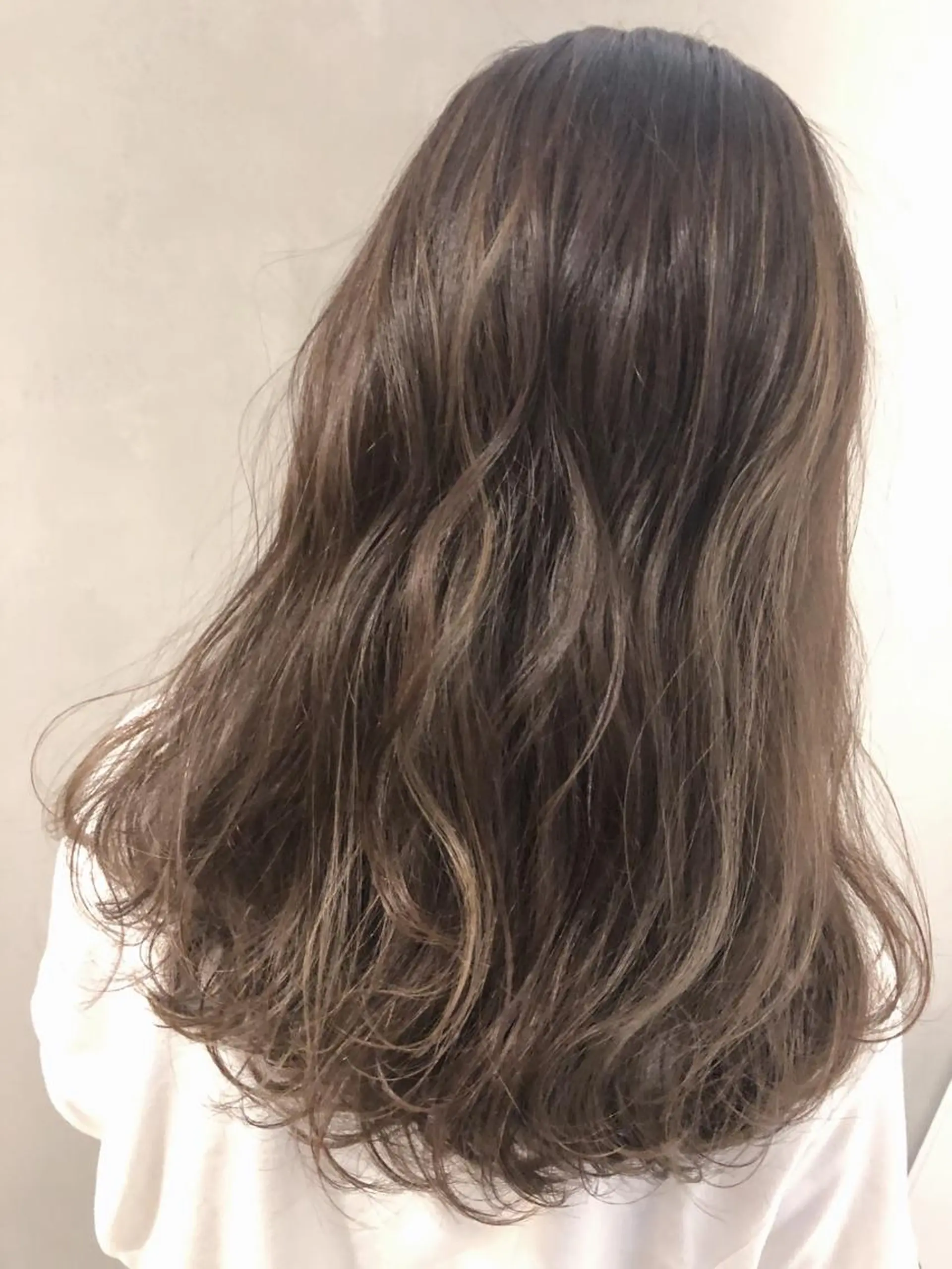 セミロング カラー ヘアカラー トリートメント LA KING GINZA TOKYO所属・🧡ショートの達人 🧡SHOのヘアスタイル