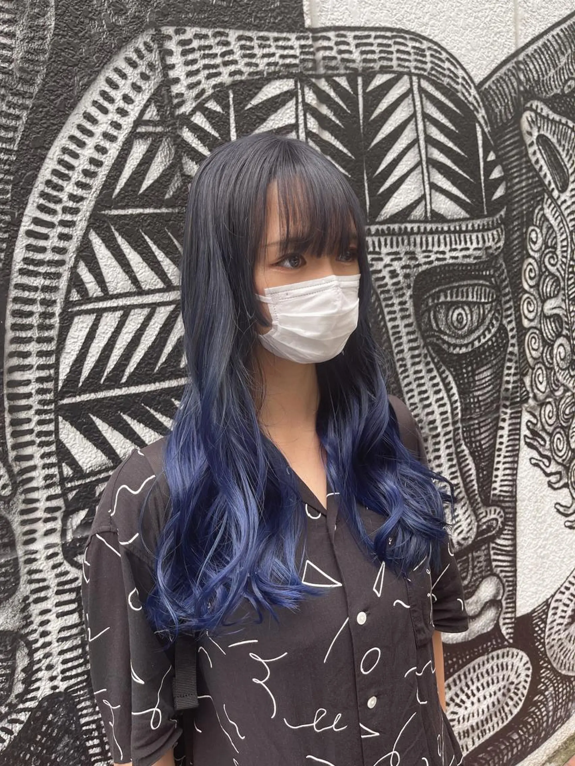 ロング カラー ヘアアレンジ アッシュ ブリーチ ブルーカラー ブルーアッシュ ケアブリーチ 🌈派手髪エクステ ブレイズ🌈ひろとのヘアスタイル