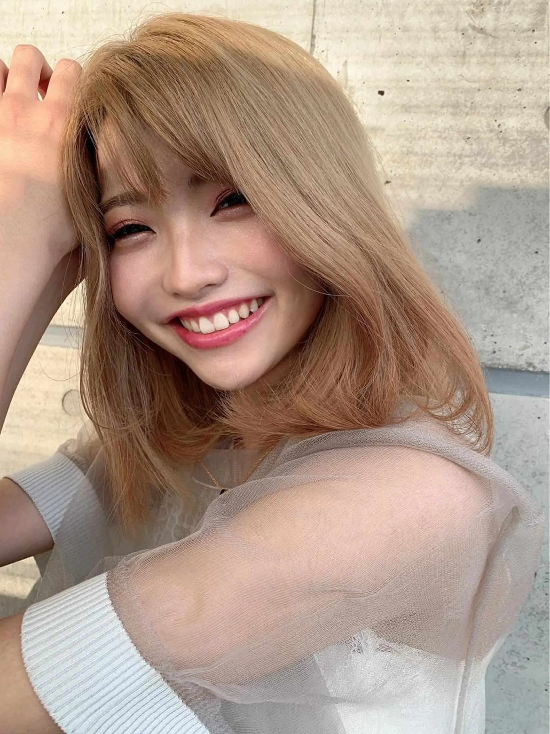 ミディアム カラー 赤み消し韓国ヘア レイヤー縮毛🤍渡邉のヘアスタイル