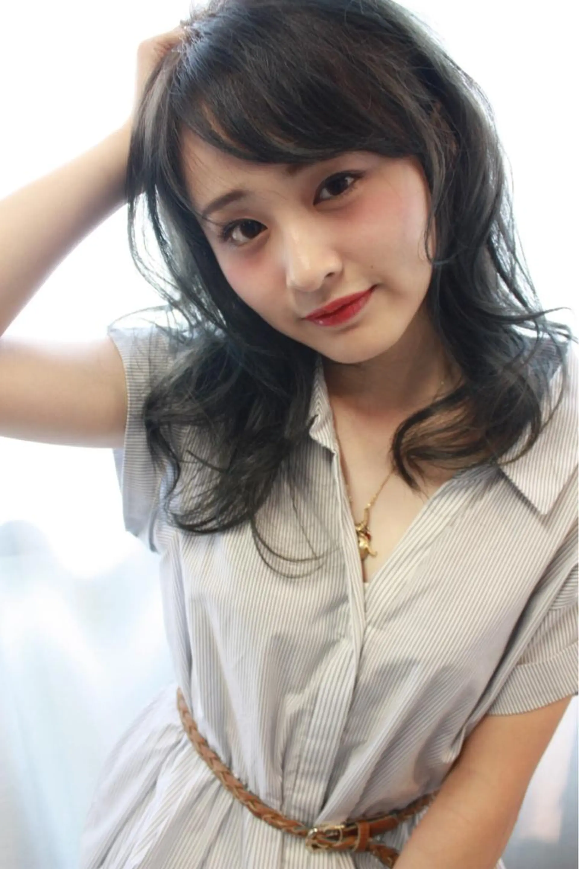 ミディアム カラー パーマ tuuli トゥーリのヘアスタイル