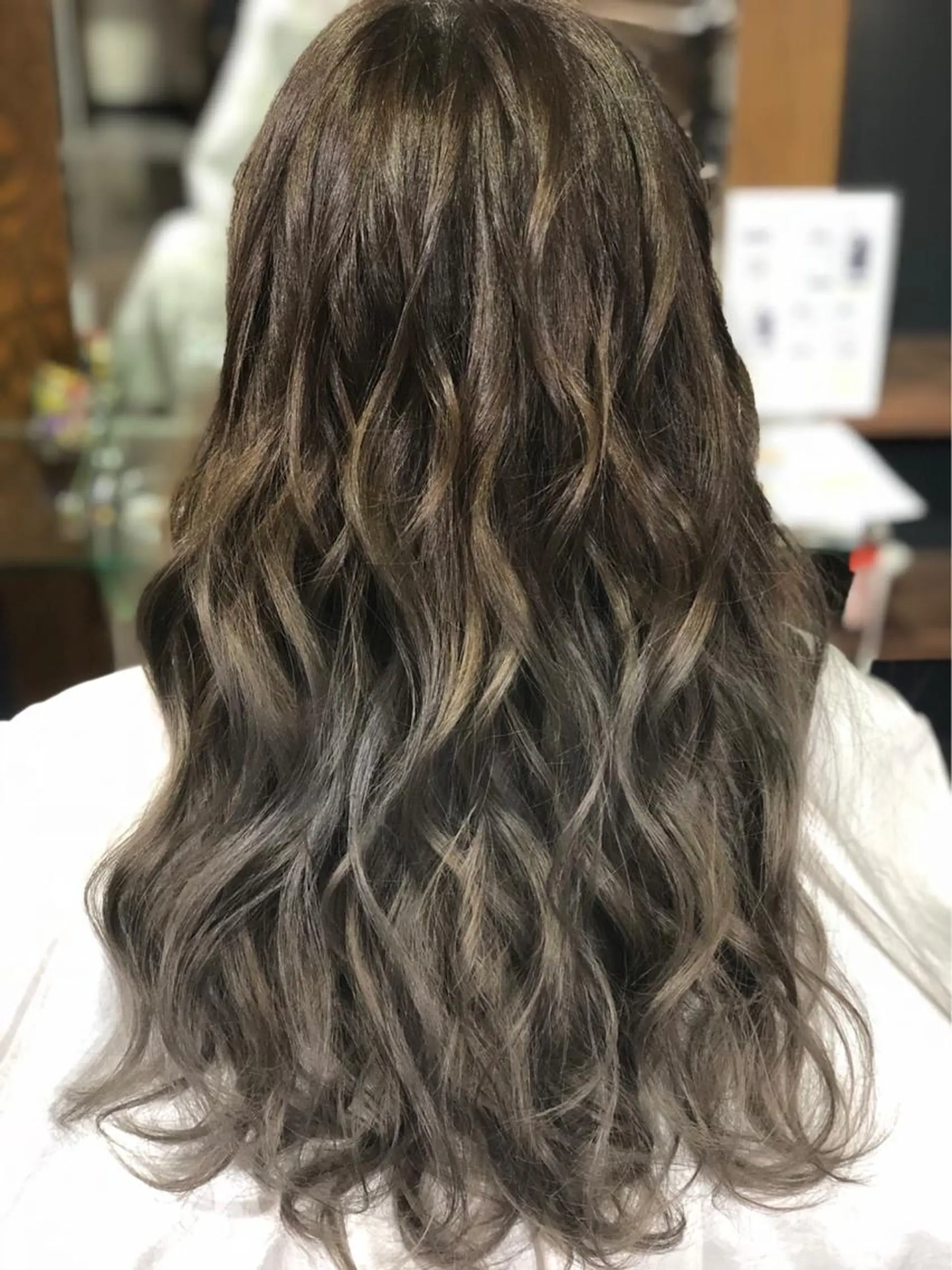 ロング ヘアカラー トリートメント 西村 雄二/エクステのヘアスタイル