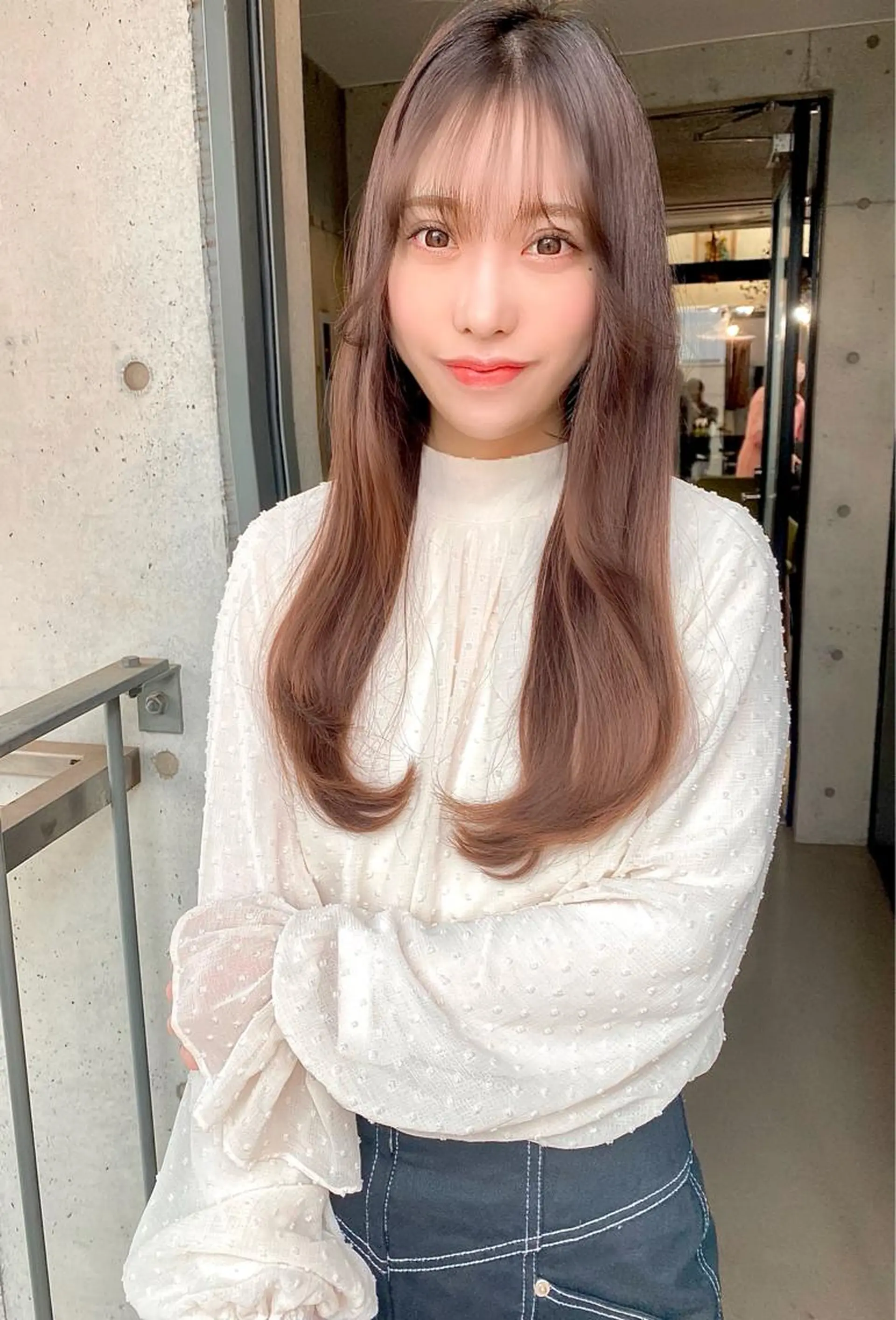セミロング ボブ くびれヘア エギョモリ 韓国風ヘア レイヤーカット 大人可愛いレイヤー 大田のヘアスタイル