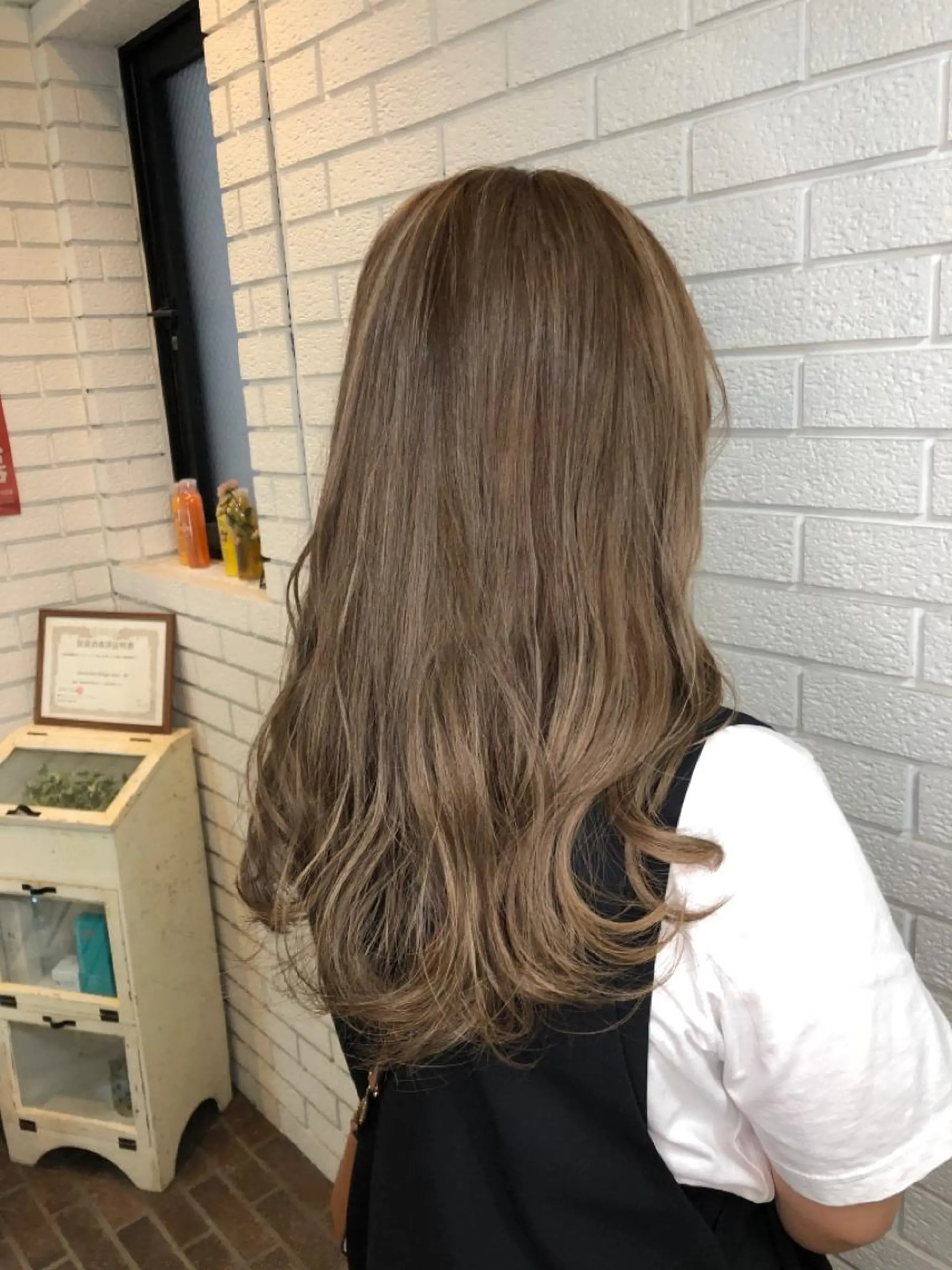 ロング 艶カラー🩵💛 NANAのヘアスタイル