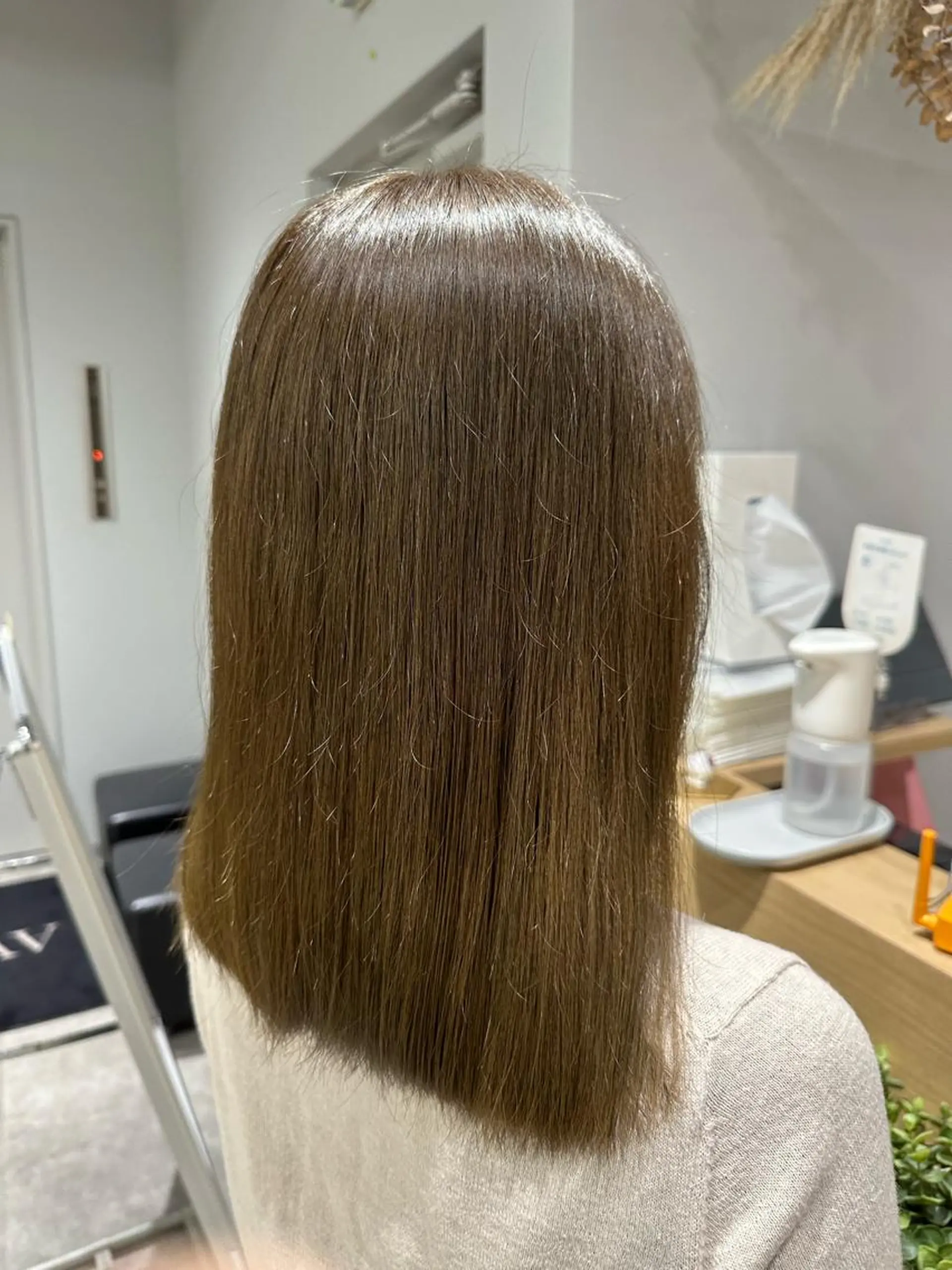ミディアム ヘアカラー 巻ける髪質改善🫧ハ イライト/永田汰伊智のヘアスタイル