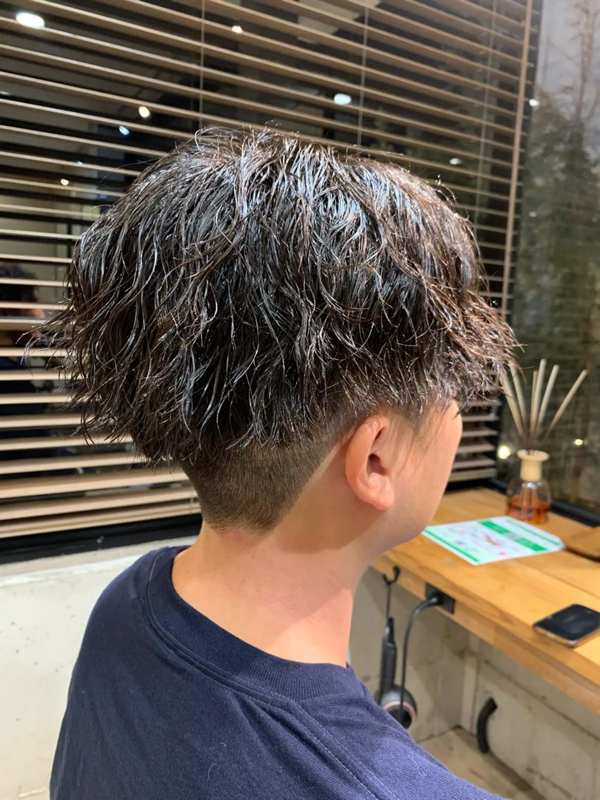 ミディアム パーマ メンズ センターパート 【豊橋】似合せカット SHEEFTタイガのヘアスタイル