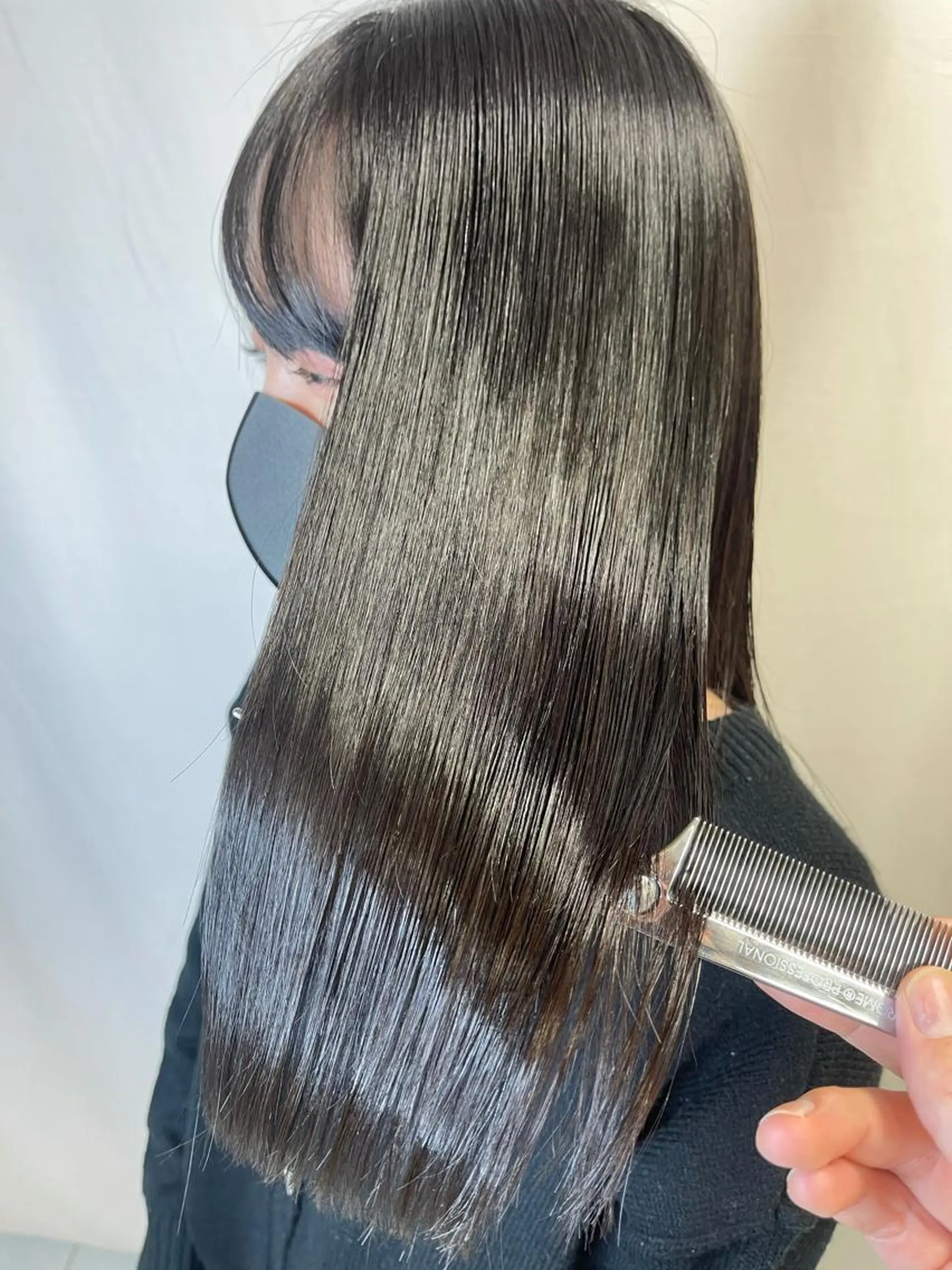 ロング カラー パーマ カット ヘアカラー 縮毛矯正 トリートメント 髪質改善/縮毛矯正 /レイヤー岡部のヘアスタイル