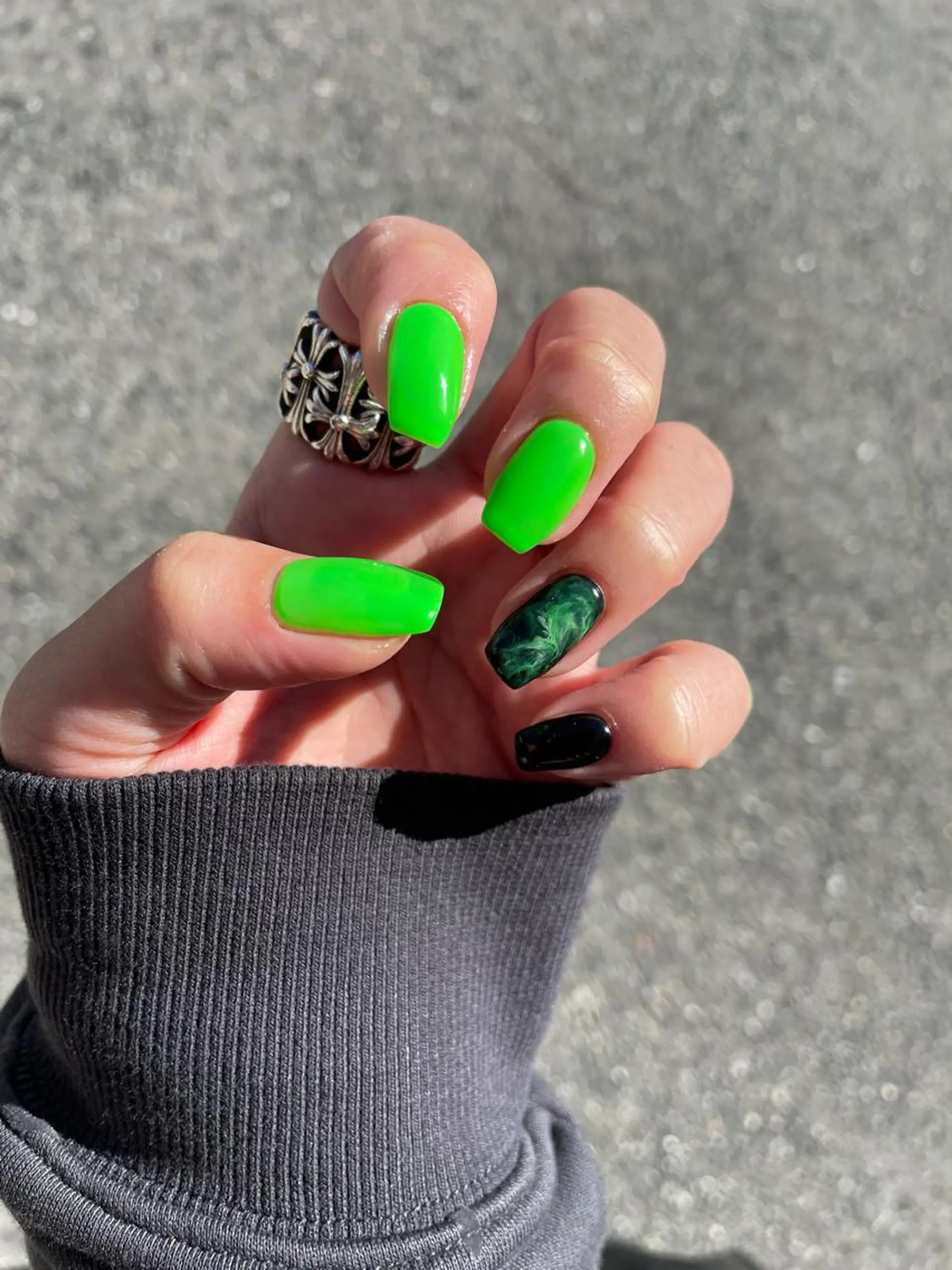 ロング カラー ヘアアレンジ キッズ ネイル マツエク・マツパ 福田 加奈のネイルデザイン