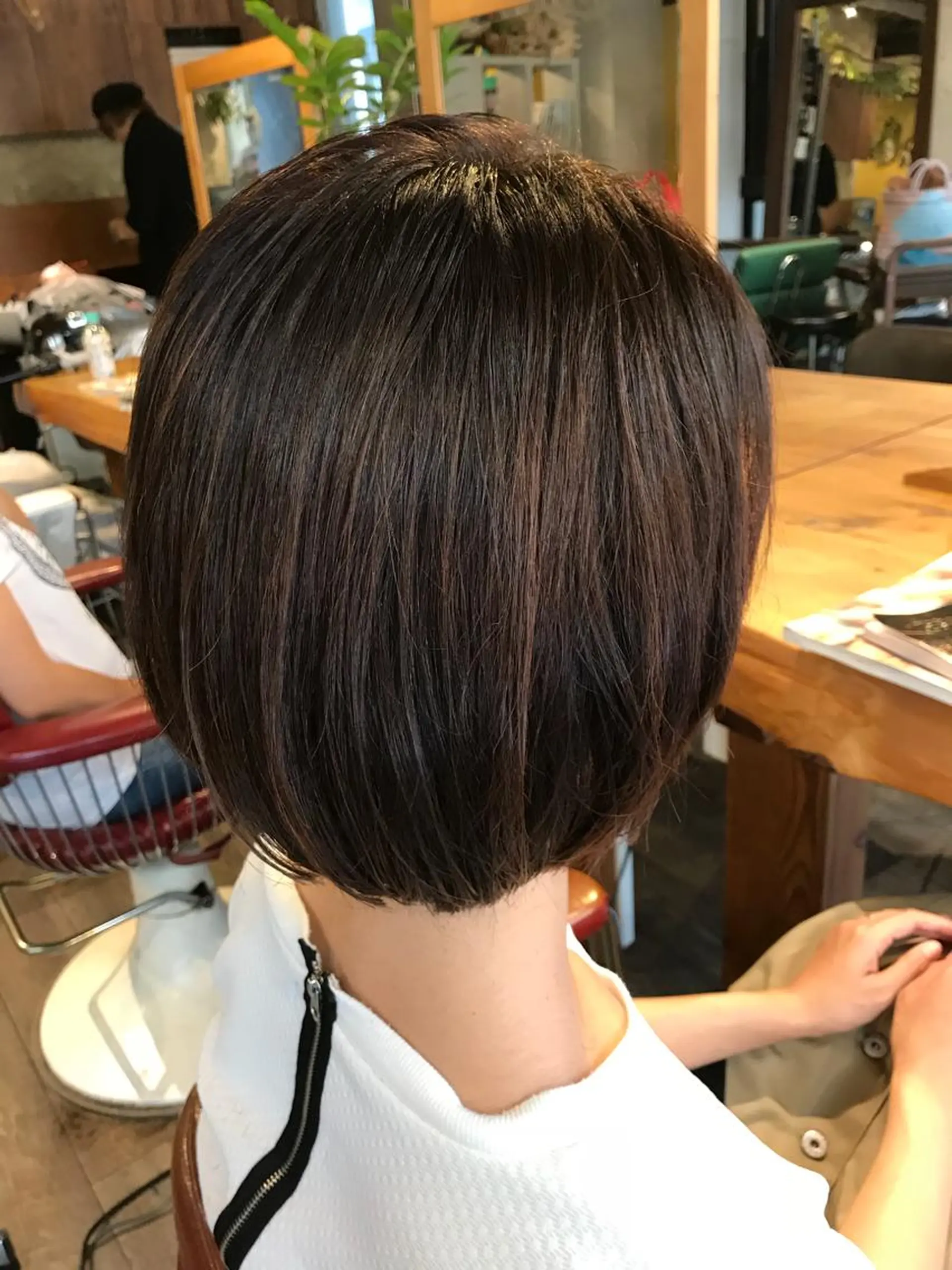 ショート カラー オオバ｜ 理想寄せのヘアスタイル