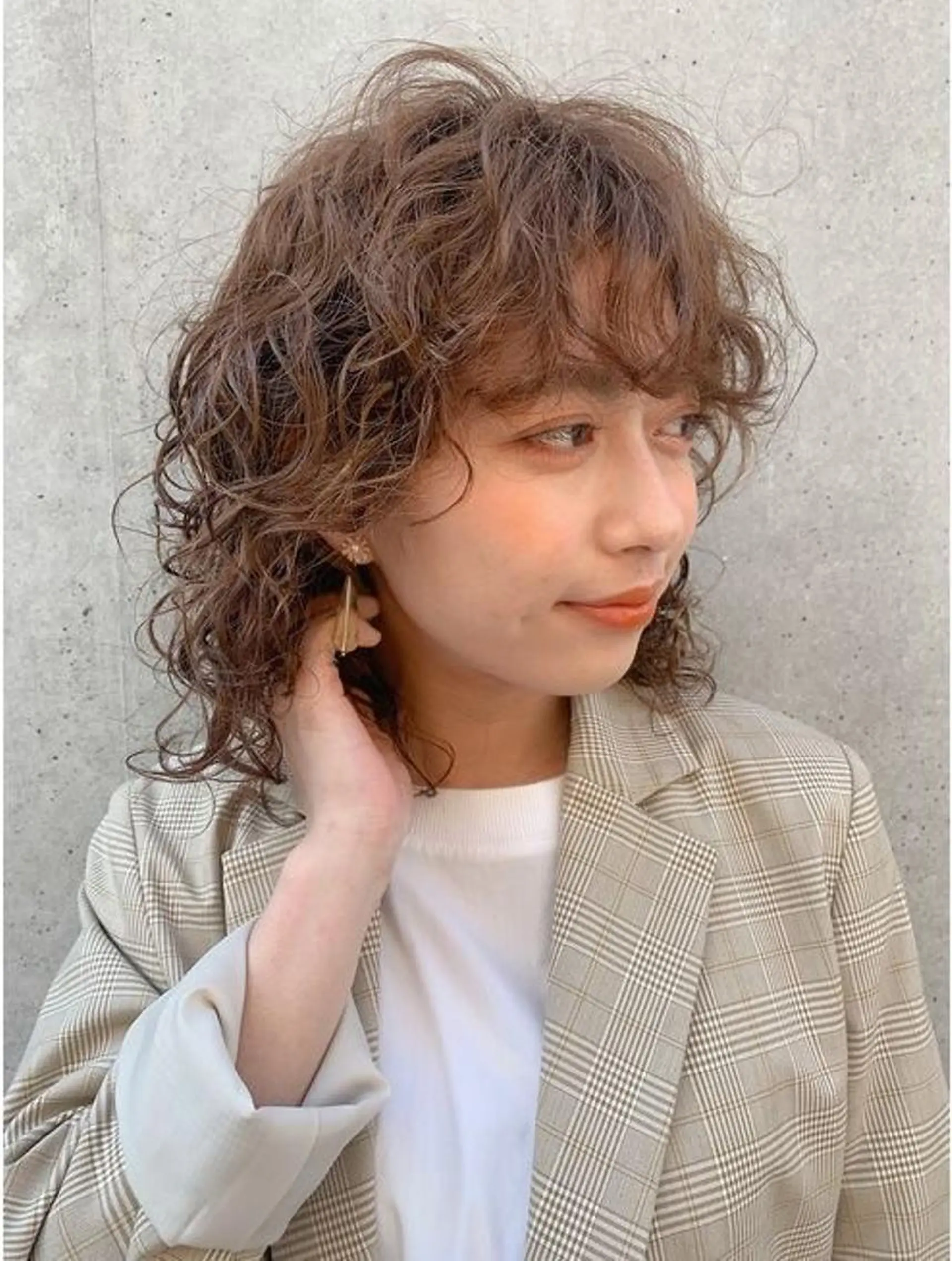 ミディアム パーマ カット パーマ パーマ美容師🌈中村 絢美のヘアスタイル