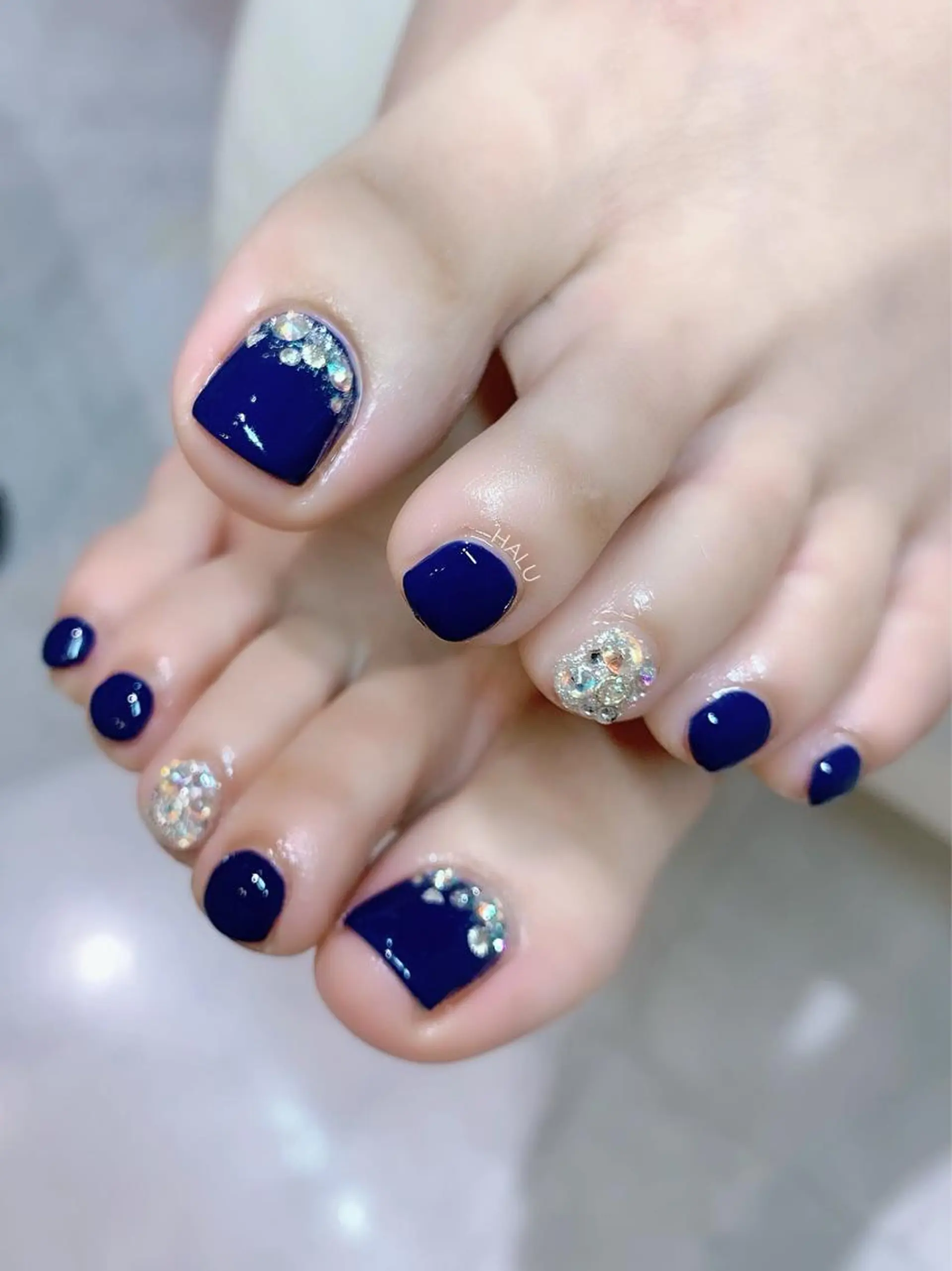 ネイル ネイビー HALU ハルのネイルデザイン