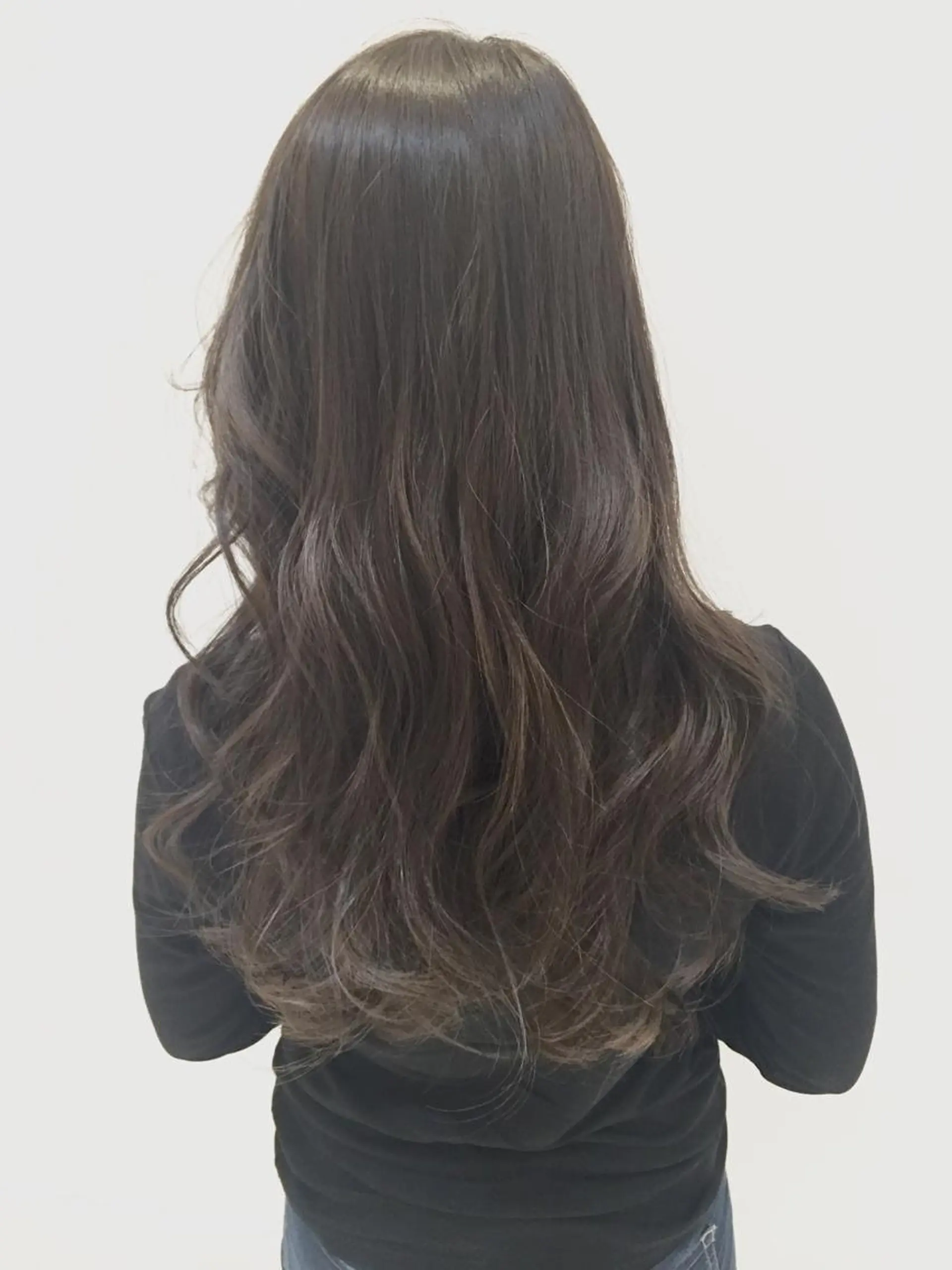 セミロング カラー アッシュ アッシュグレー lafith hair dope所属・ハイトーン×髪質改善 KENTAのヘアスタイル