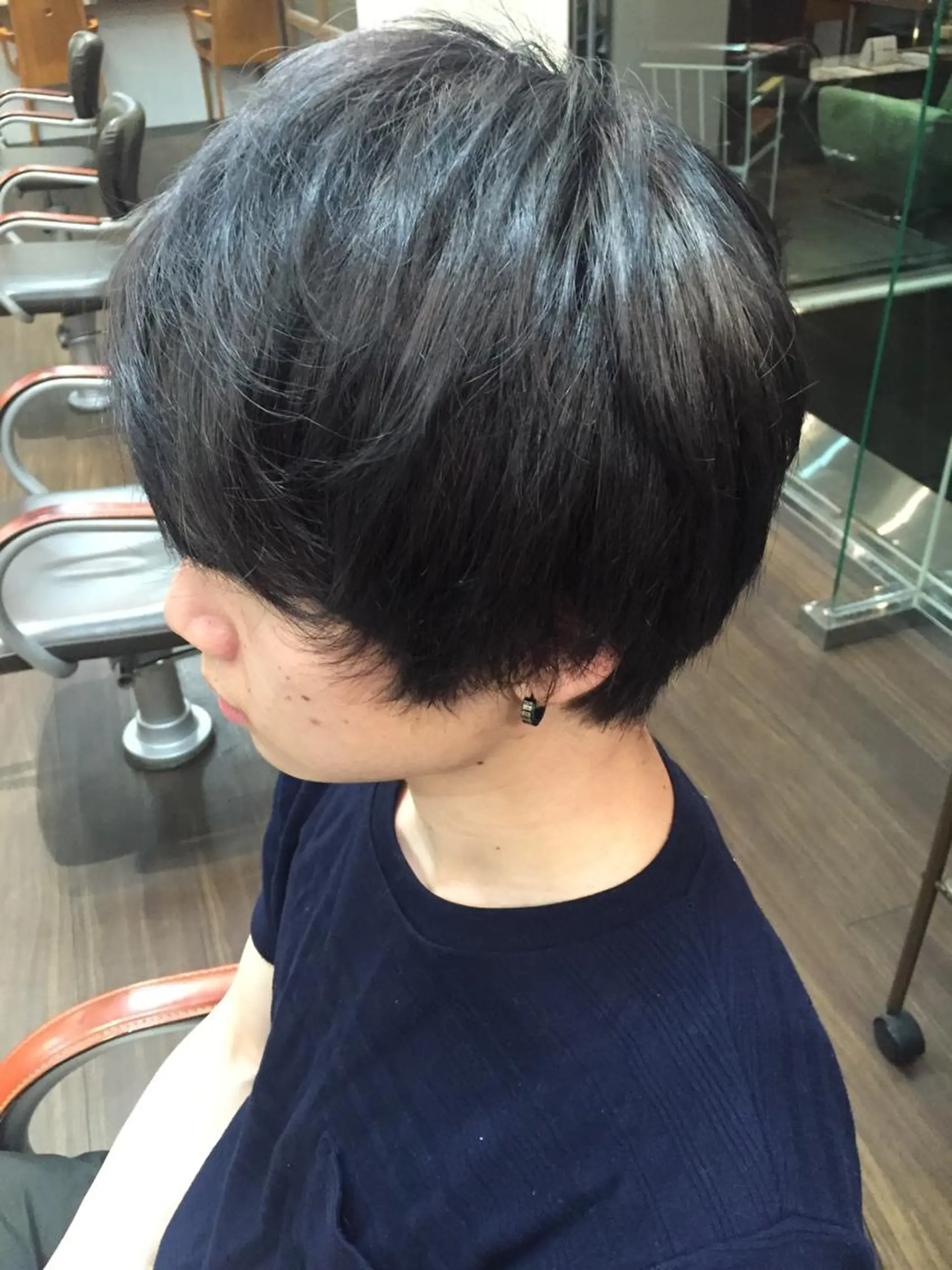 ショート カラー メンズ 黒髪 ダブルカラー バイオレットカラー WAVE所属・西川 佑樹のヘアスタイル