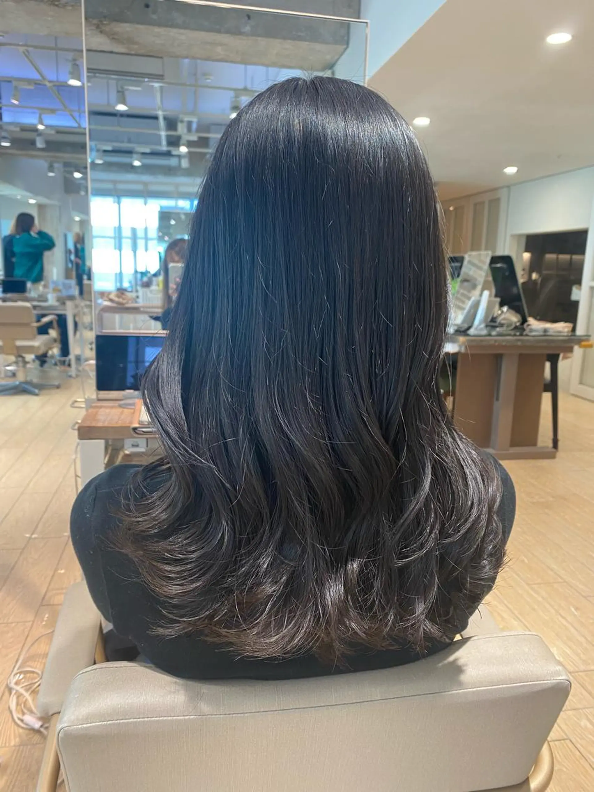 ミディアム ミディアムレイヤー レイヤーカット 顔周り/くびれヘア 韓国ヘア💕風間るなのヘアスタイル