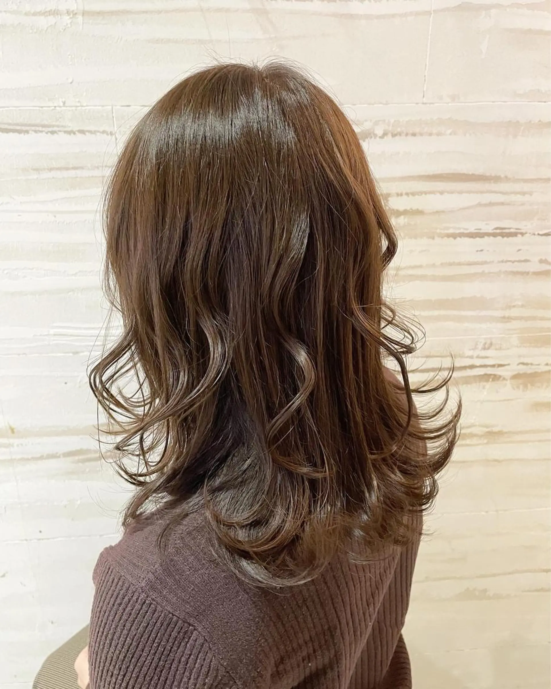 セミロング カラー ブラウンカラー グレージュ 外ハネヘア カット ヘアカラー トリートメント Hiro ヒロのヘアスタイル