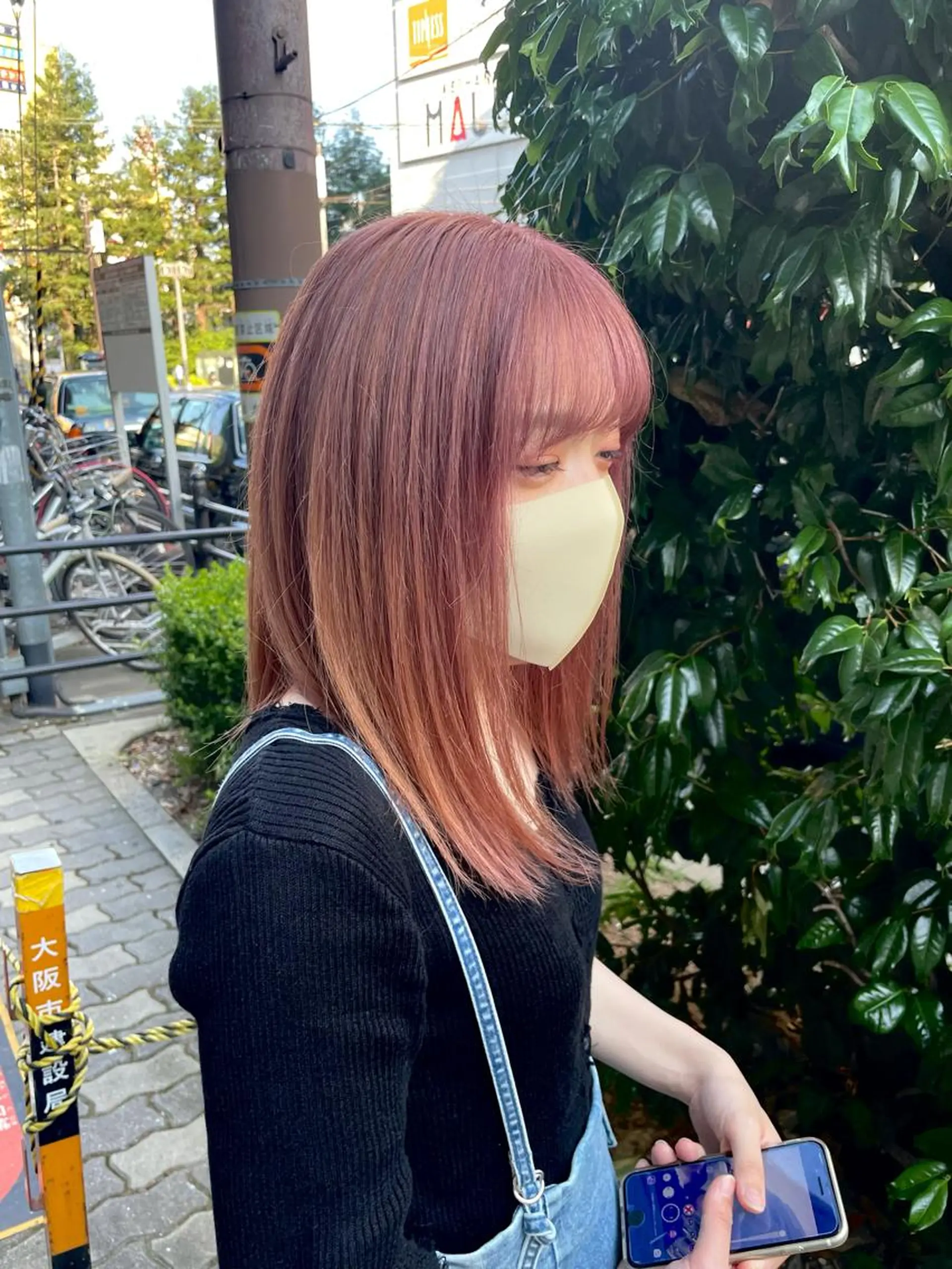 セミロング カラー akane .のヘアスタイル