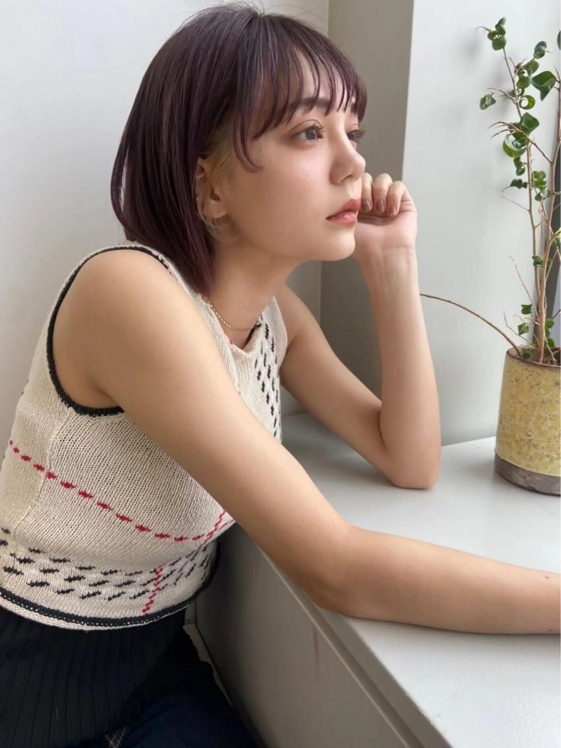 ミディアム カット ヘアカラー トリートメント ＨＩ ROのヘアスタイル