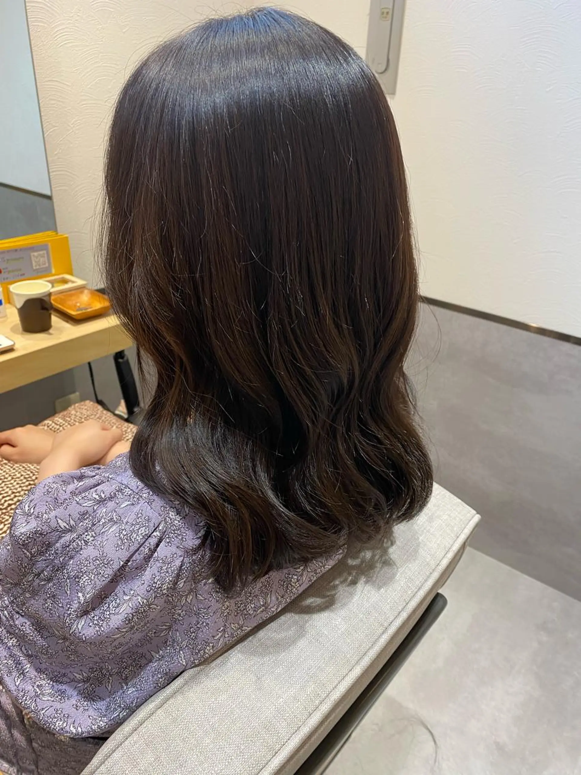 セミロング カラー やまぐち あやみのヘアスタイル