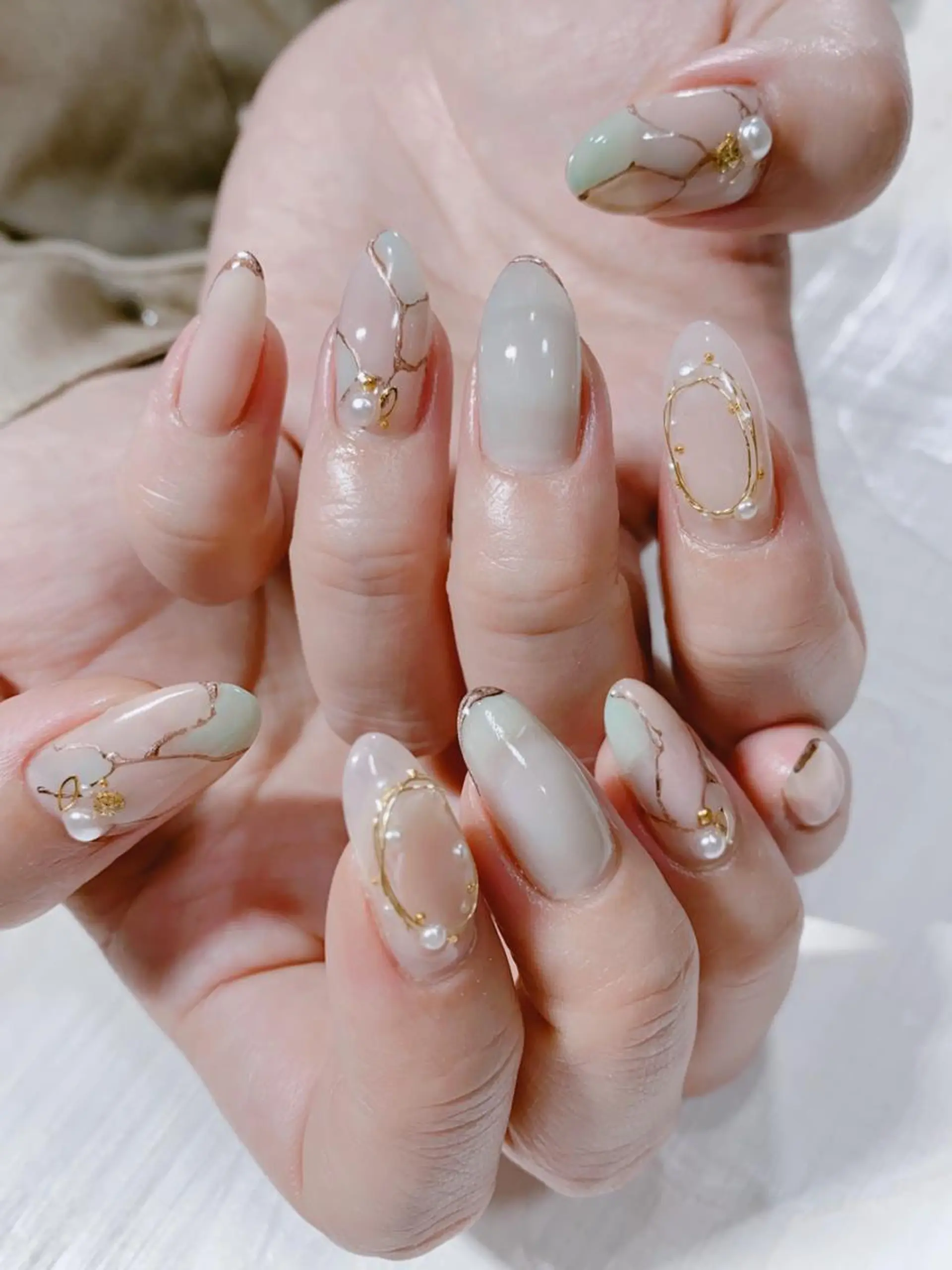 ロング カラー ネイル ハンドネイル atelier la vita所属・lavita. mimuraのネイルデザイン