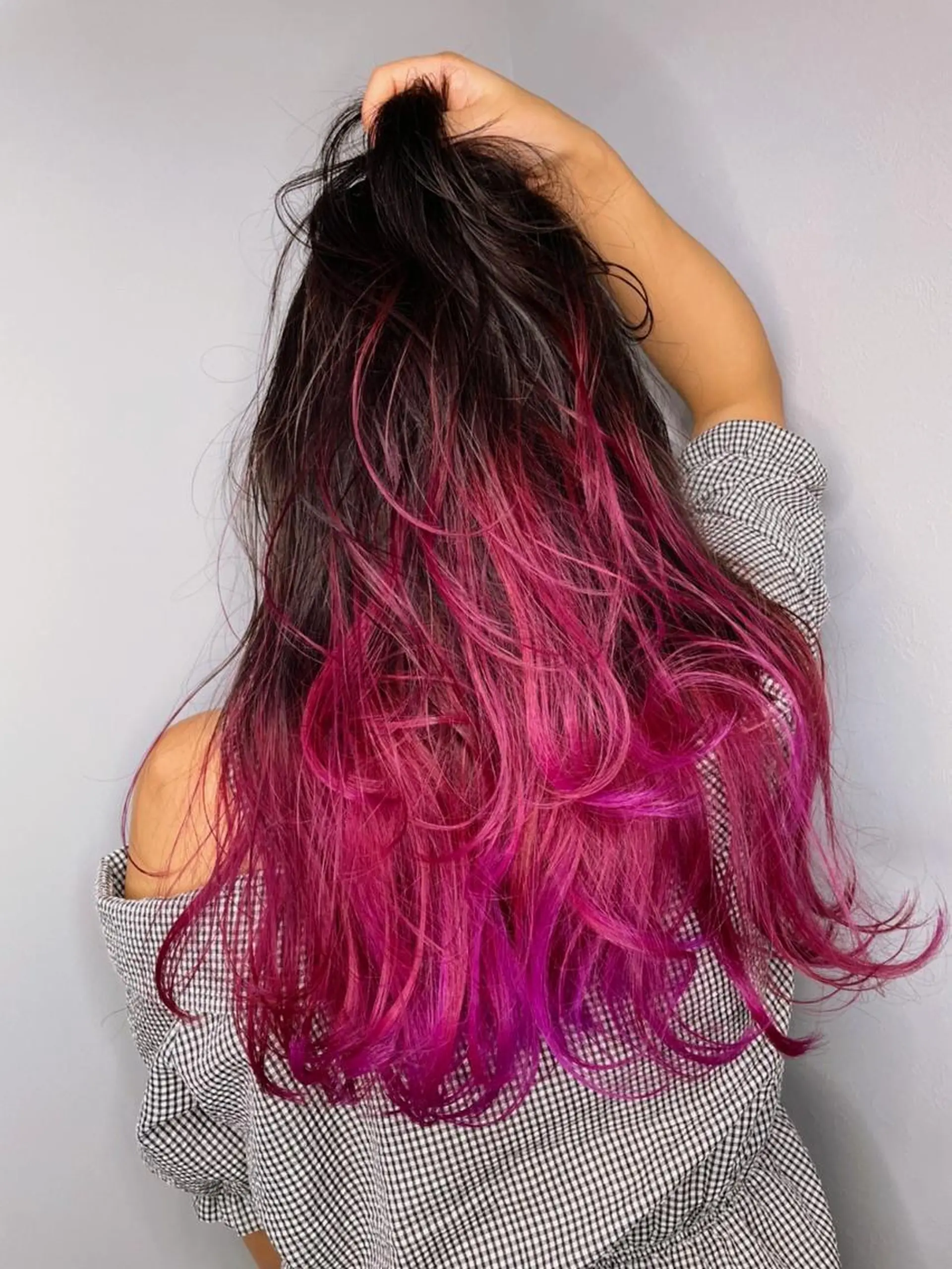 ミディアム カラー ヘアアレンジ パーマ アディクシーカラー アッシュ バレイヤージュ ベージュカラー ブリーチ newi grande 横浜店のヘアスタイル