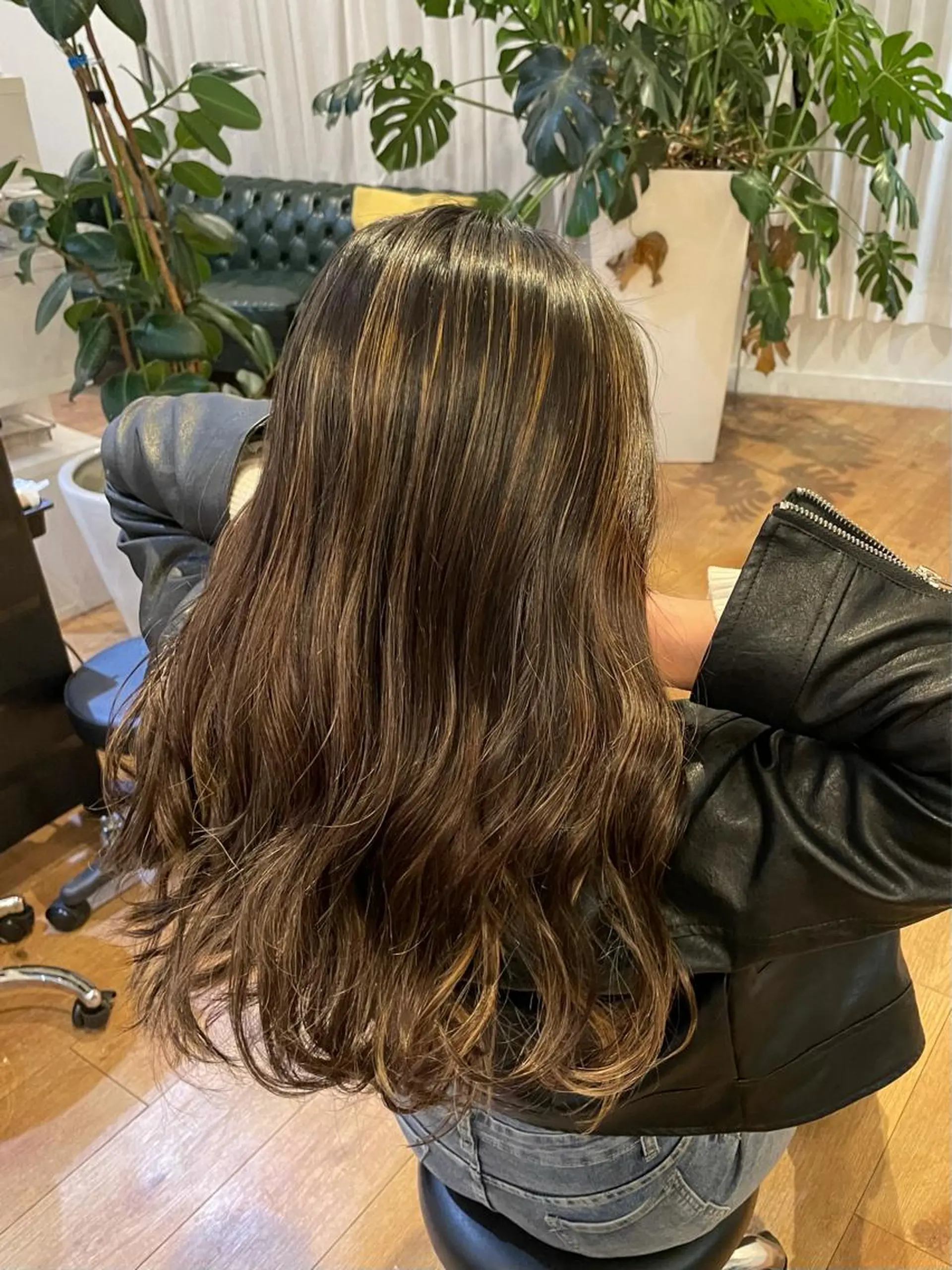 ロング カラー 🇰🇷ハイトーン× 韓国レイヤー레이어드のヘアスタイル