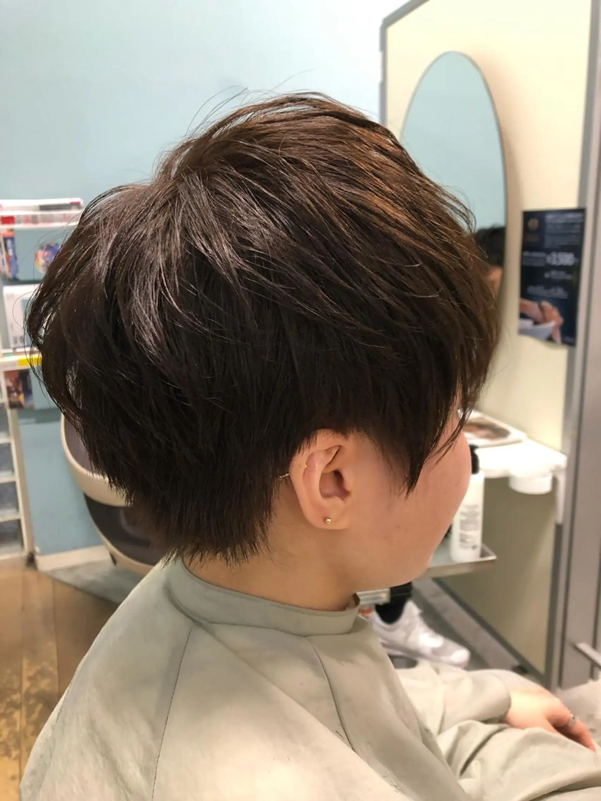 ショート カラー 吉田 凌也のヘアスタイル