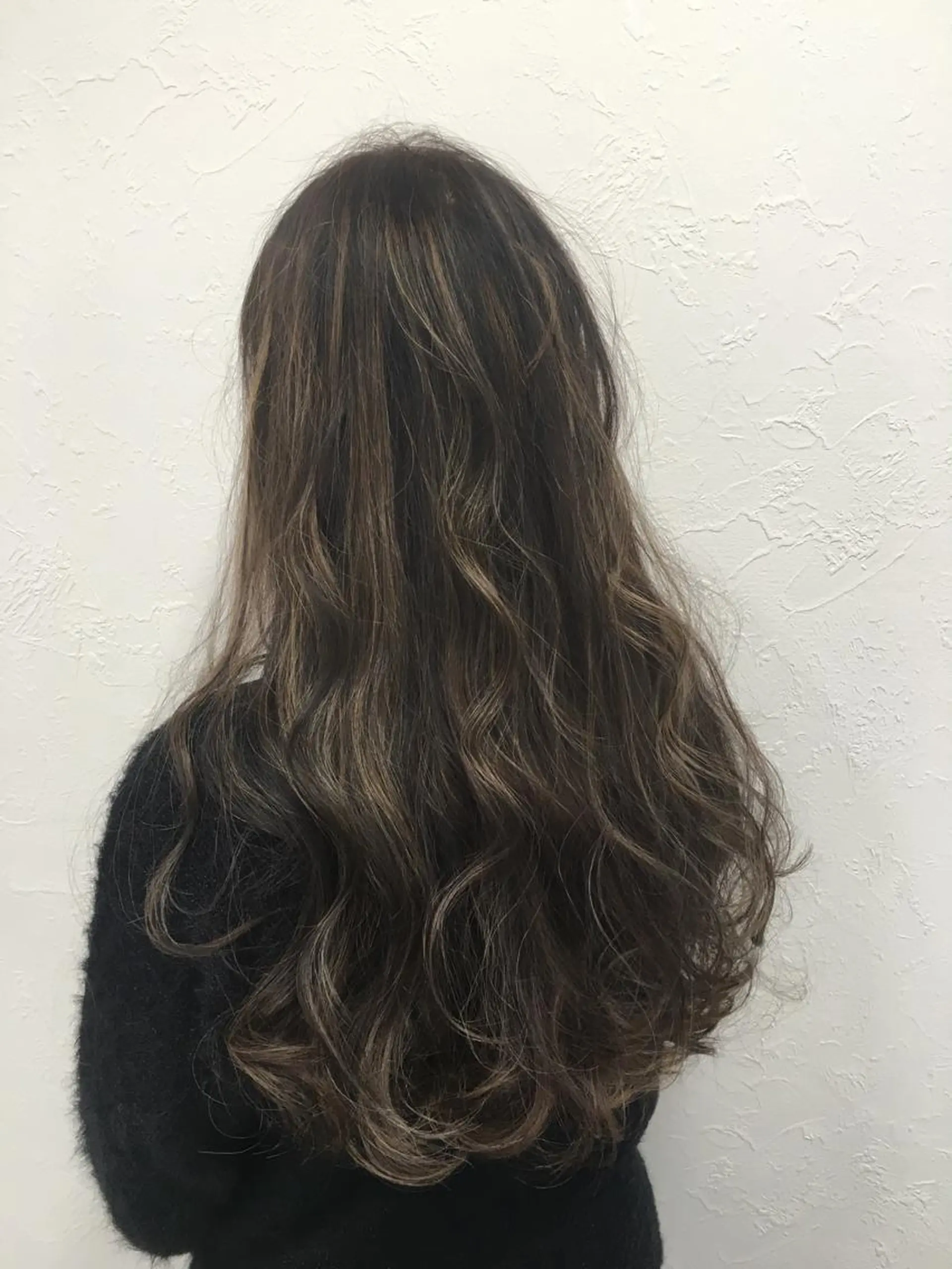 カラー ハイライトカラー シルバー ヘアカラー 🤍2nd🤍田所 美希のヘアスタイル