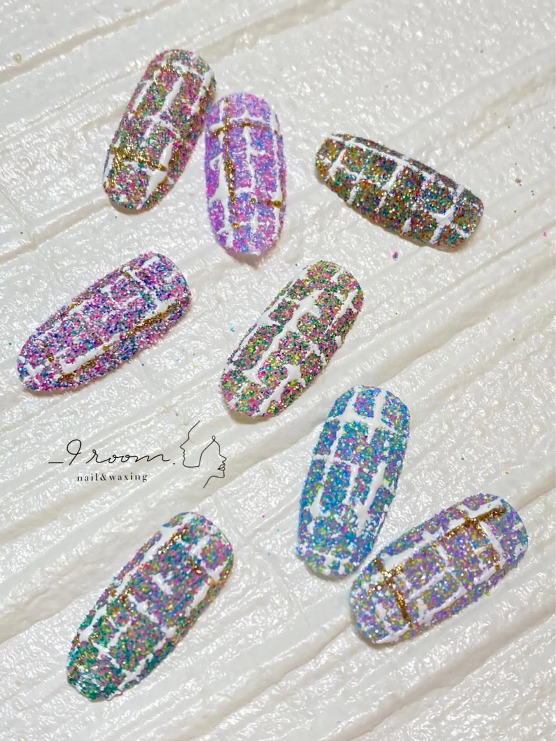 ネイル クリアネイル ゴールド ロングネイル ネイルチップ ツイードネイル _9 room. Yoshimiのネイルデザイン