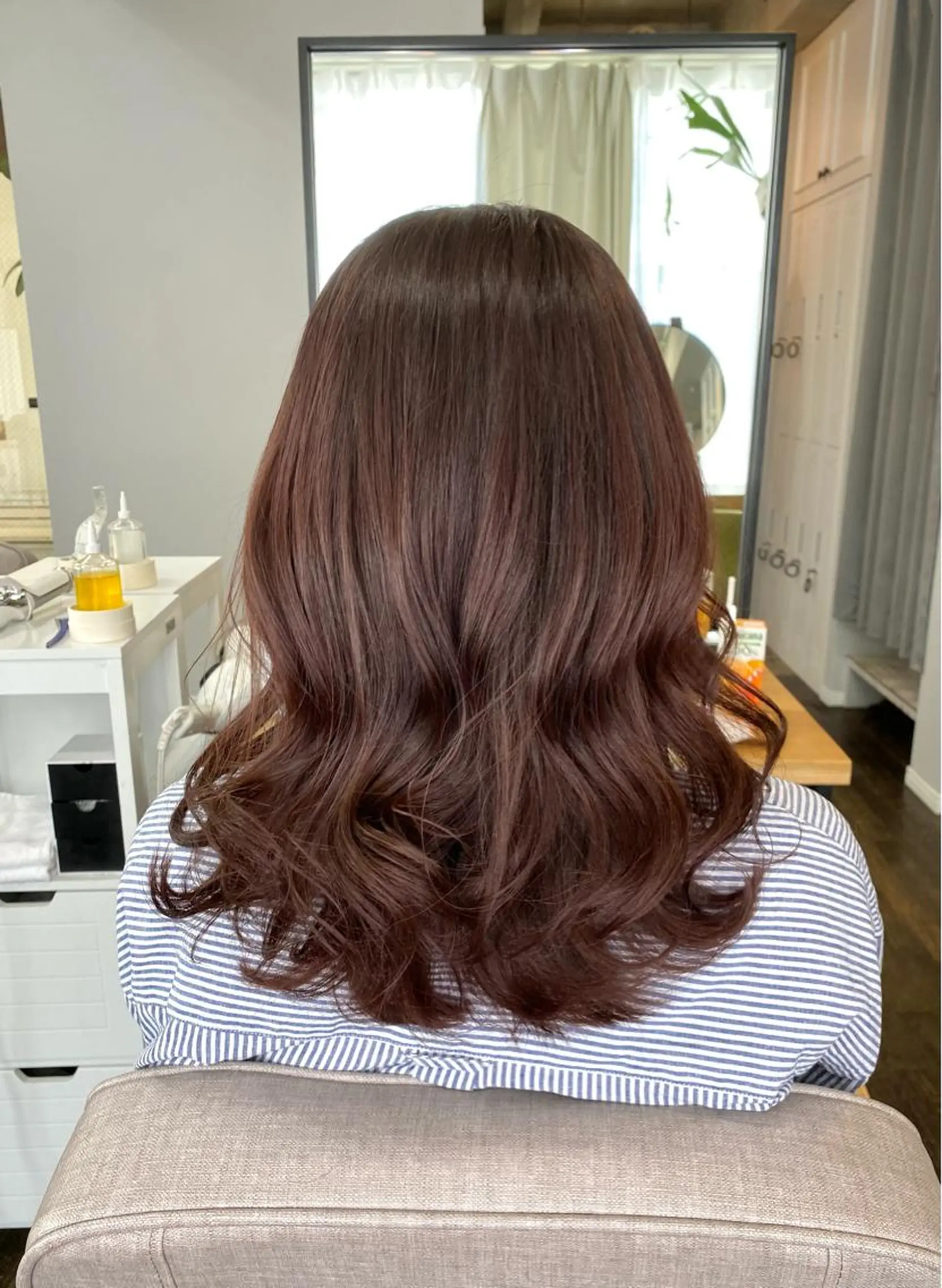 ミディアム カラー ミディアムレイヤー ベージュカラー ピンクカラー ピンクベージュ 髪質改善 統括マネージャー/ 髪のドクター/前原悟のヘアスタイル