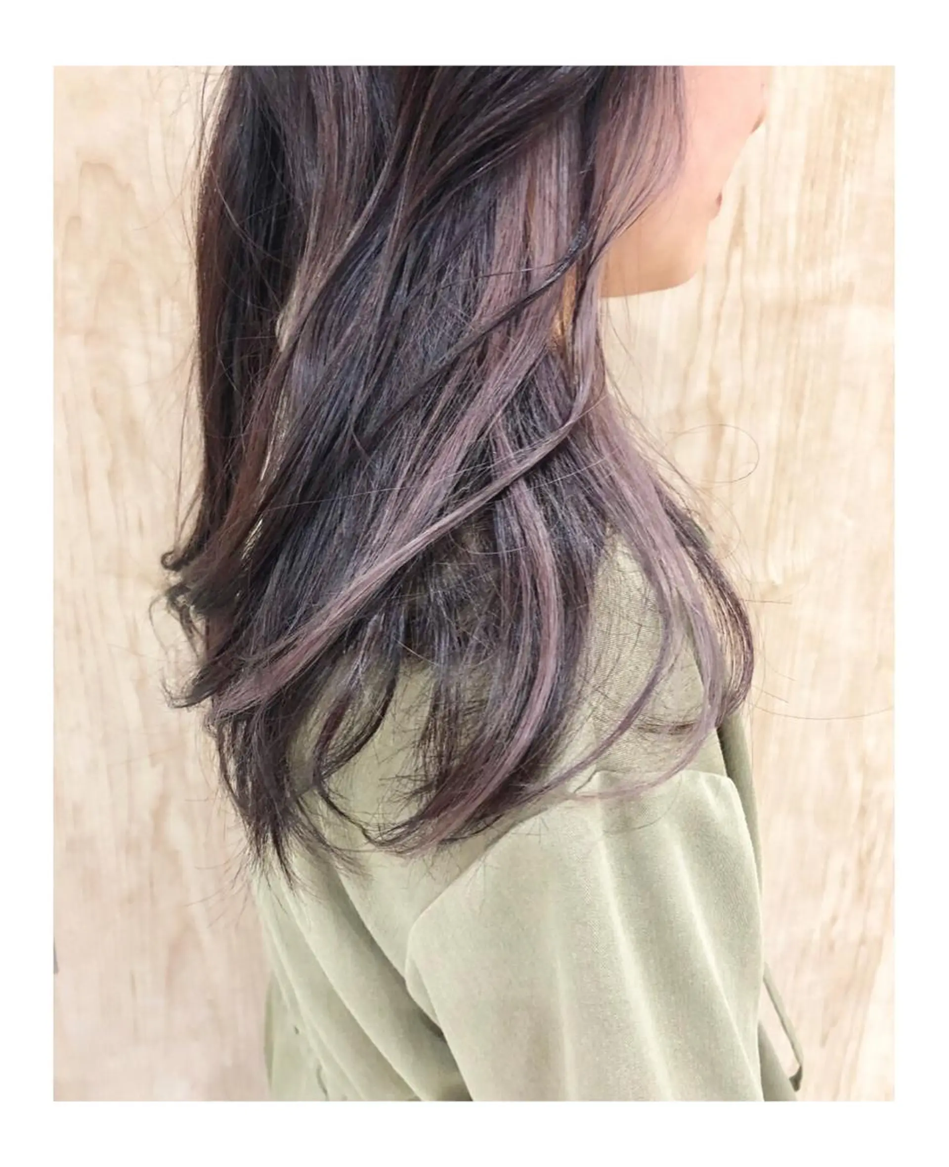 セミロング カラー ラベンダーカラー 岩田 萌那のヘアスタイル