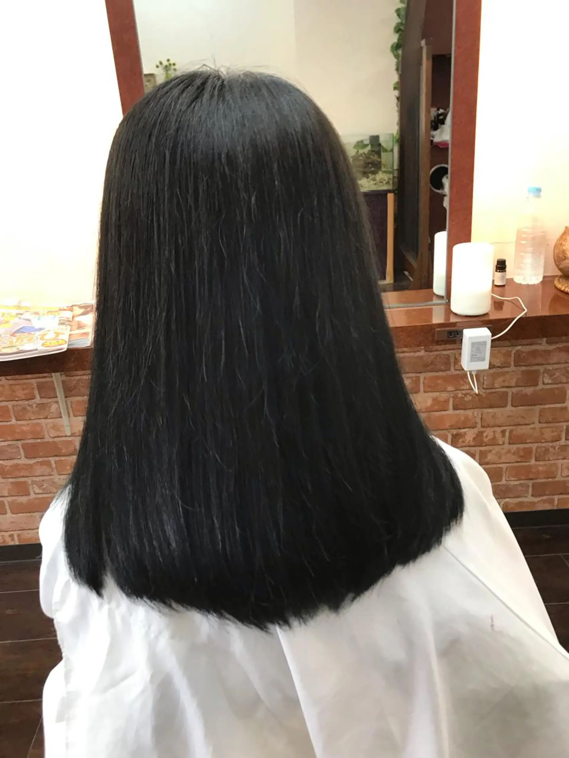 セミロング カラー 桧山 真のヘアスタイル