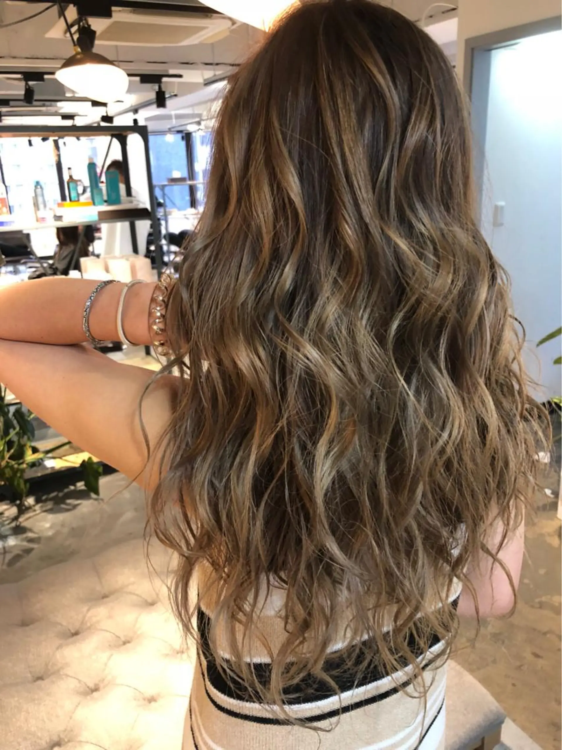 ロング カラー hair design Norm所属・ハイライトバレイヤー ジュ🎨川村聖吾🎨のヘアスタイル