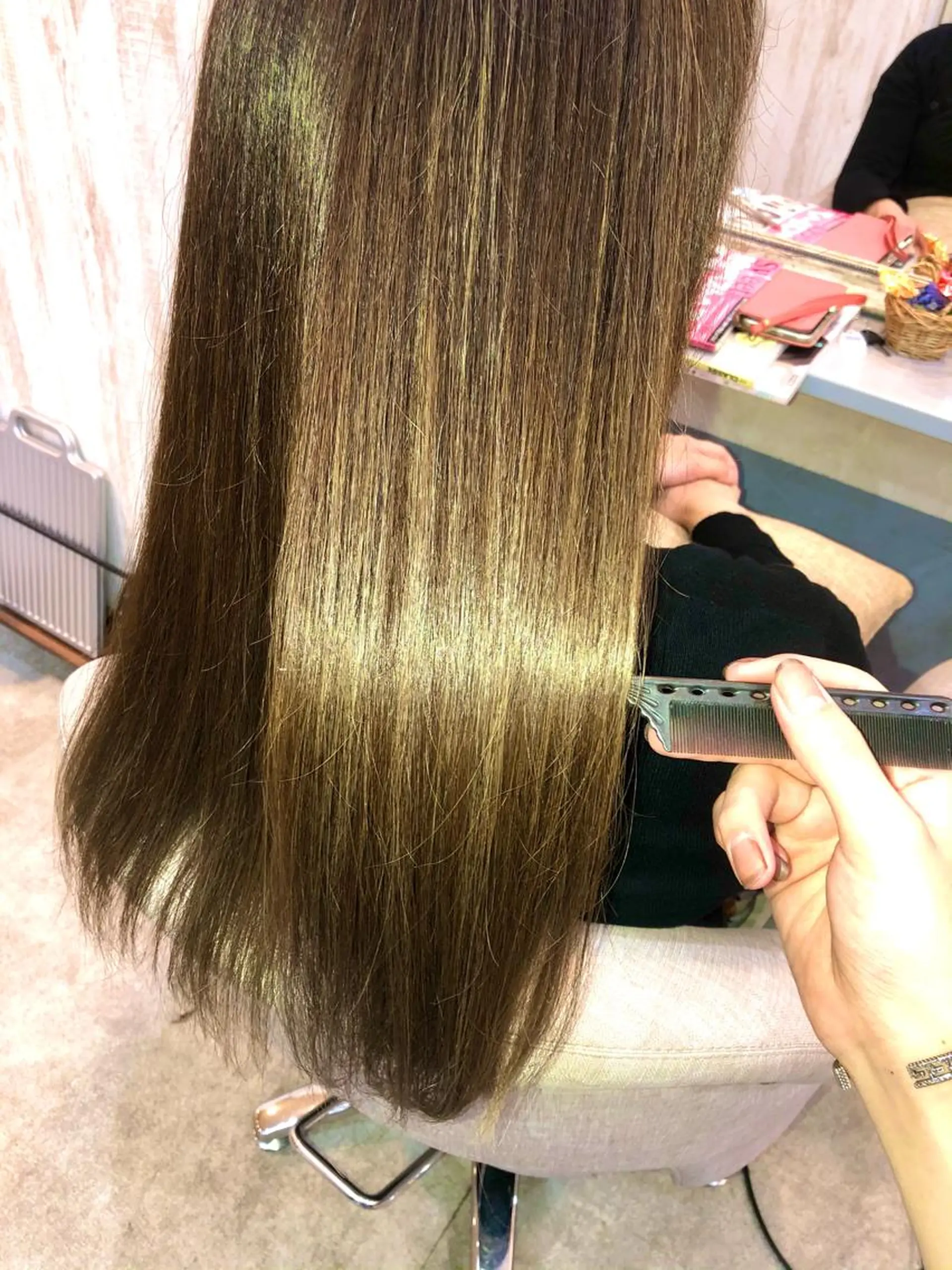 セミロング カラー 縮毛矯正 縮毛矯正・髪質改善 支持率No1🫧北島のヘアスタイル