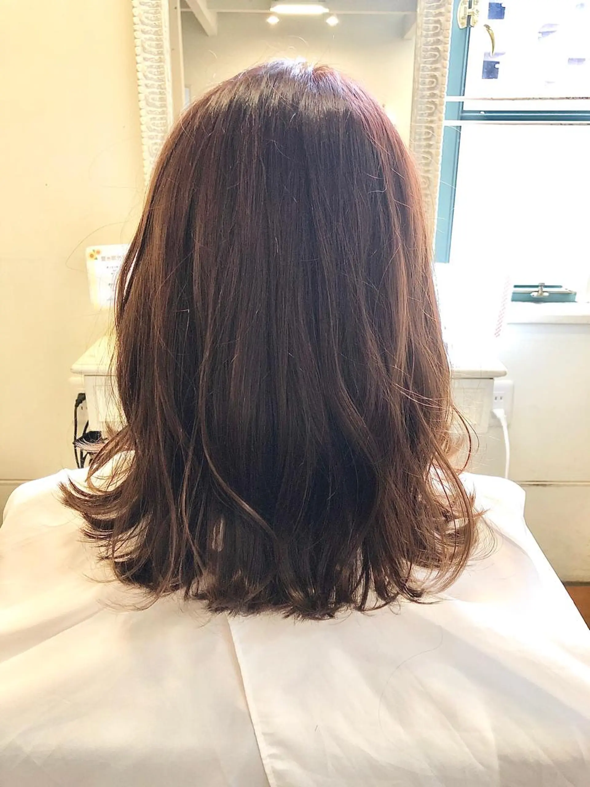 カラー ヤナギウチ エリカのヘアスタイル