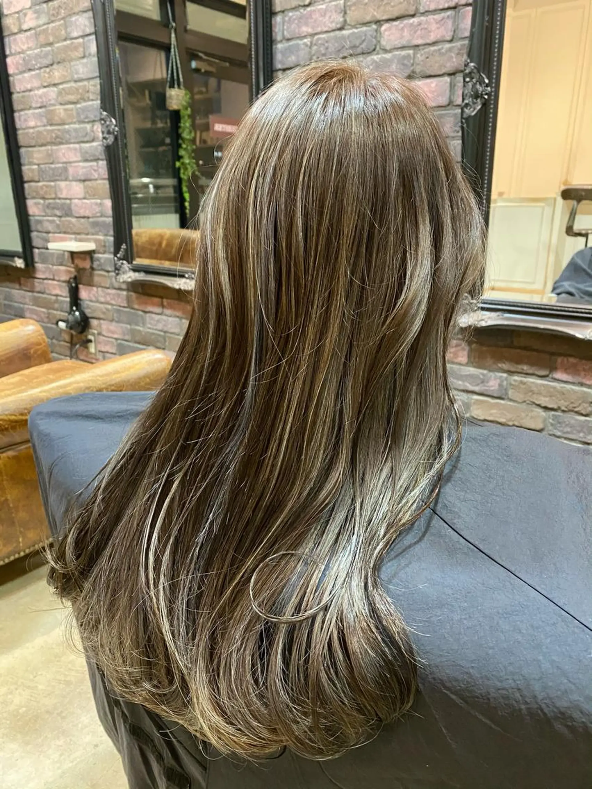 ロング カラー ヘアアレンジ ハイライトカラー ハイライト カット ヘアカラー トリートメント olga所属・松尾謙佑【ハイライト LEDエクステ】のヘアスタイル