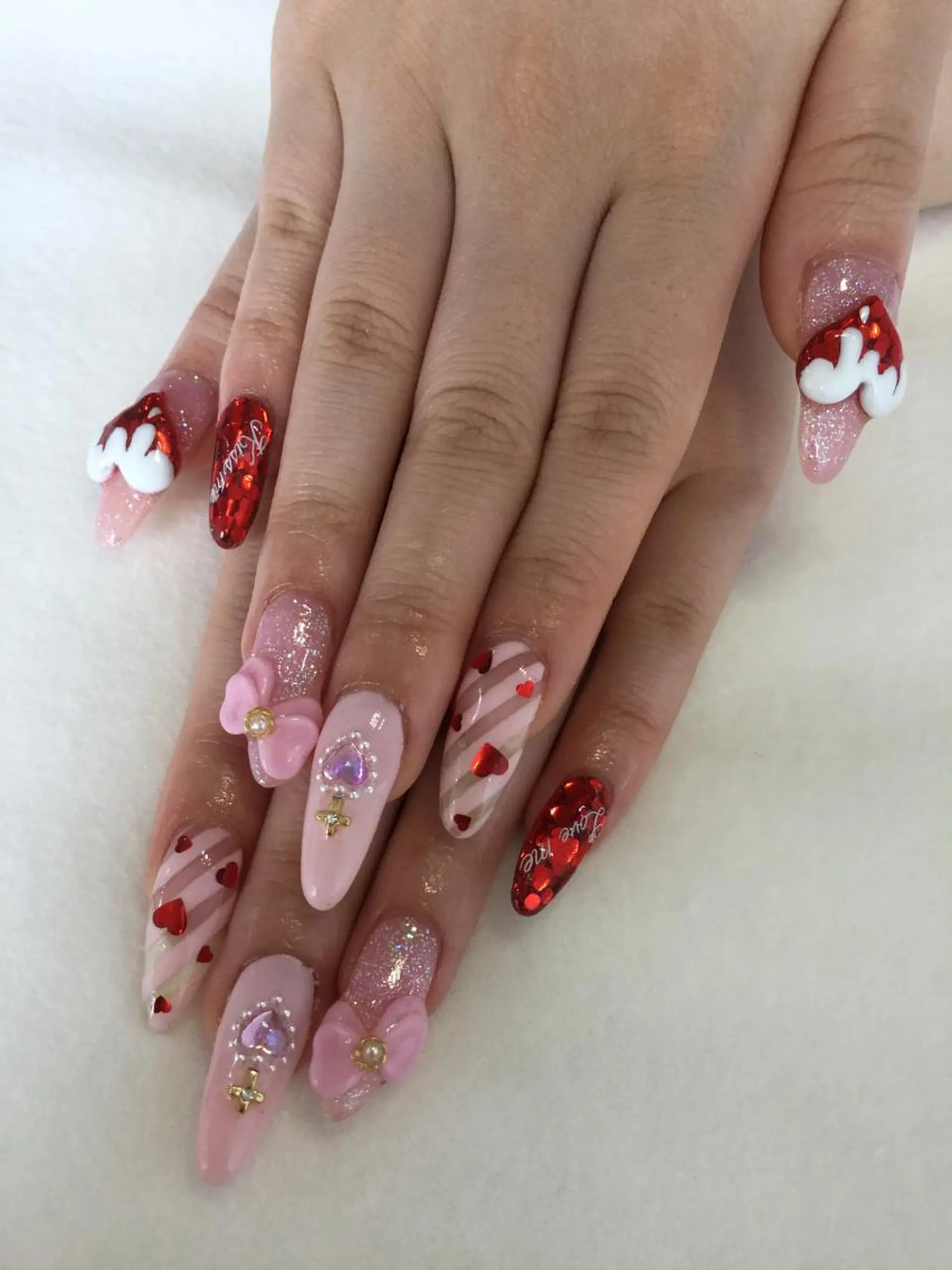 ネイル ハンドネイル 💎🐰 saki. m 🐰💎のネイルデザイン