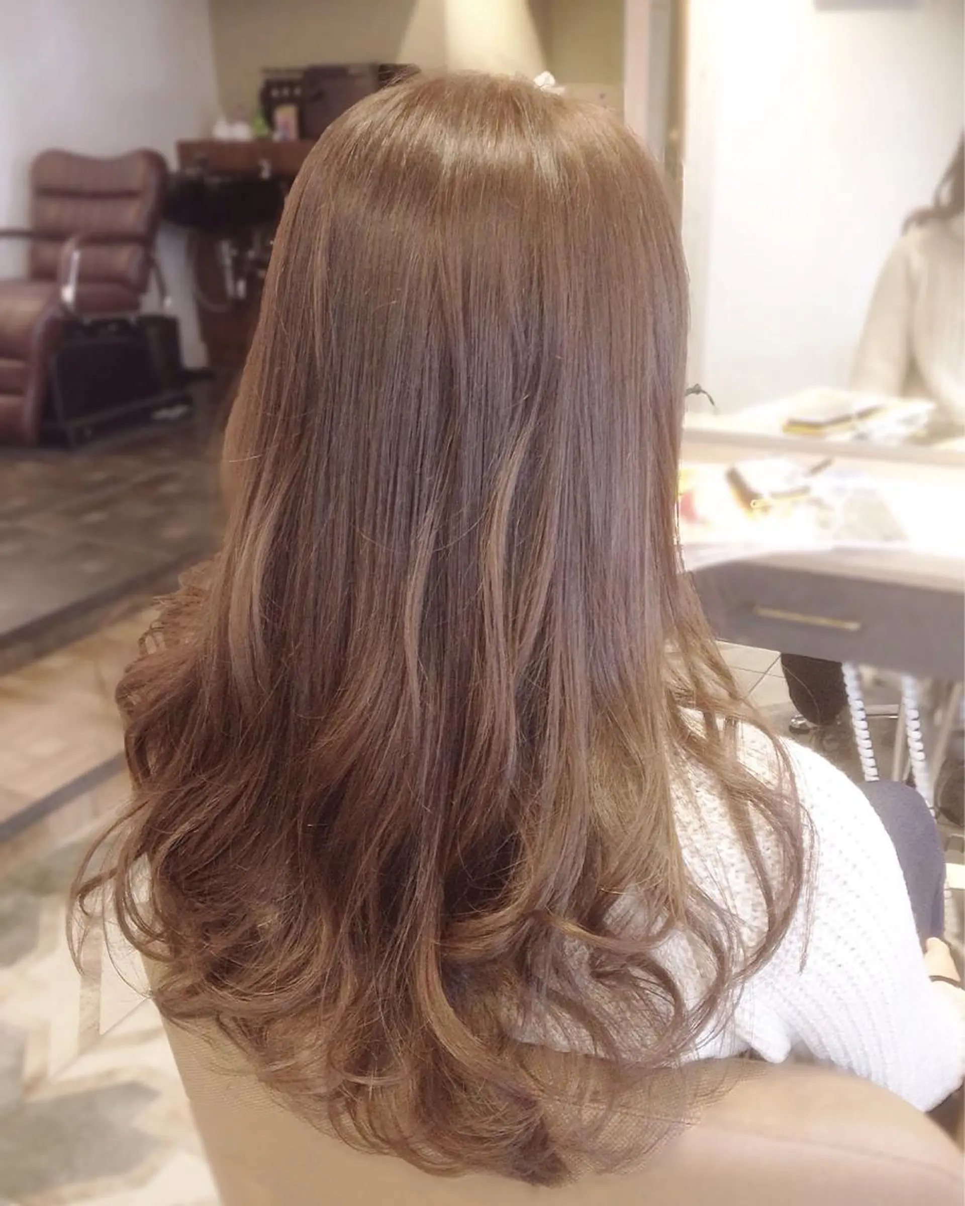 セミロング カラー 透明感カラー 【体験】韓国 メイク&ヘア天神のヘアスタイル