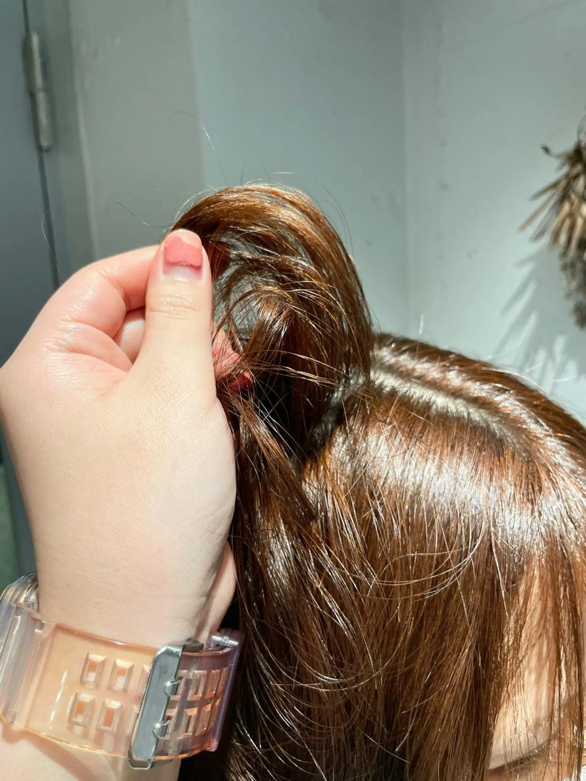 カラー ブリーチ ミルクティーベージュ ブリーチ🖤サヤカのヘアスタイル