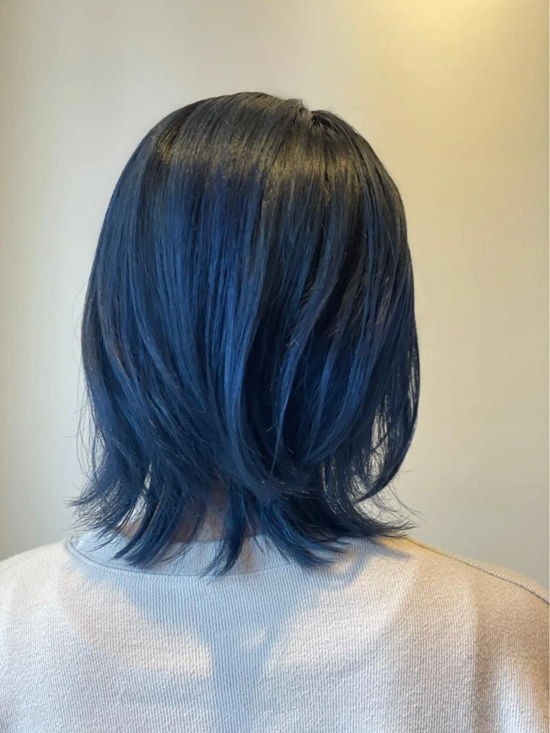 セミロング カラー ブリーチ ブルーカラー ネイビーカラー ボブ 外ハネヘア ヘアカラー ✨メンズ✨ブリーチ✨ MASAのヘアスタイル