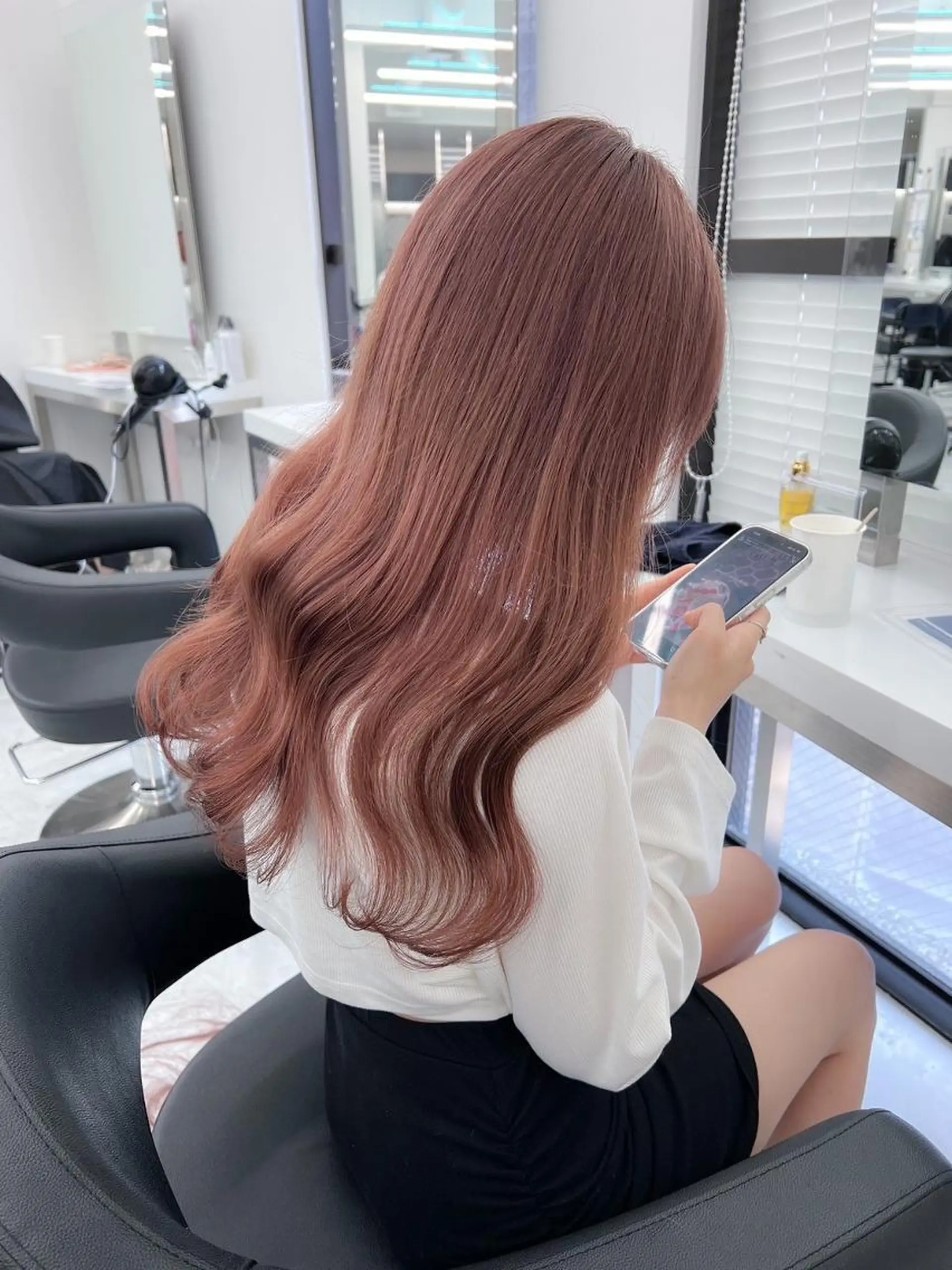 ロング ヘアカラー ヘッドスパ ヘアセット 🪞official FRUITS渋谷🩰のヘアスタイル