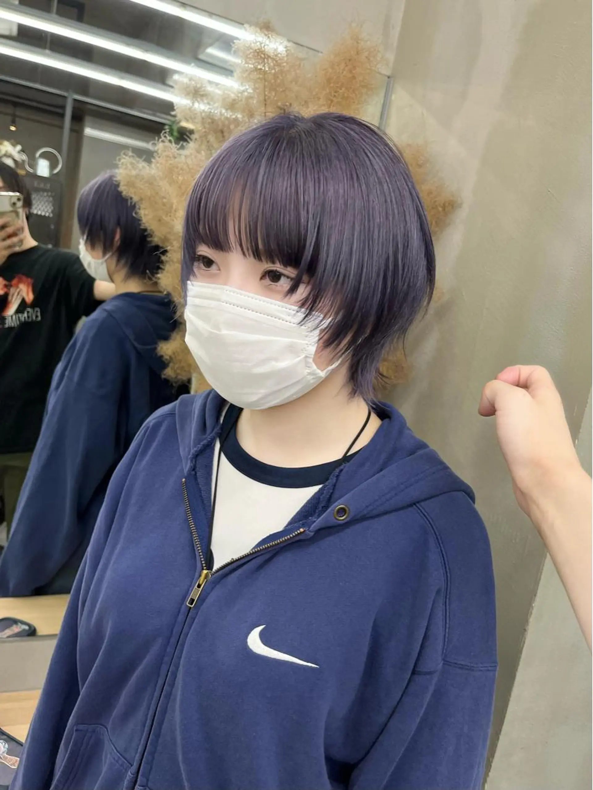 ミディアム イツク ⚡️ ルーツ/ハイトーンのヘアスタイル