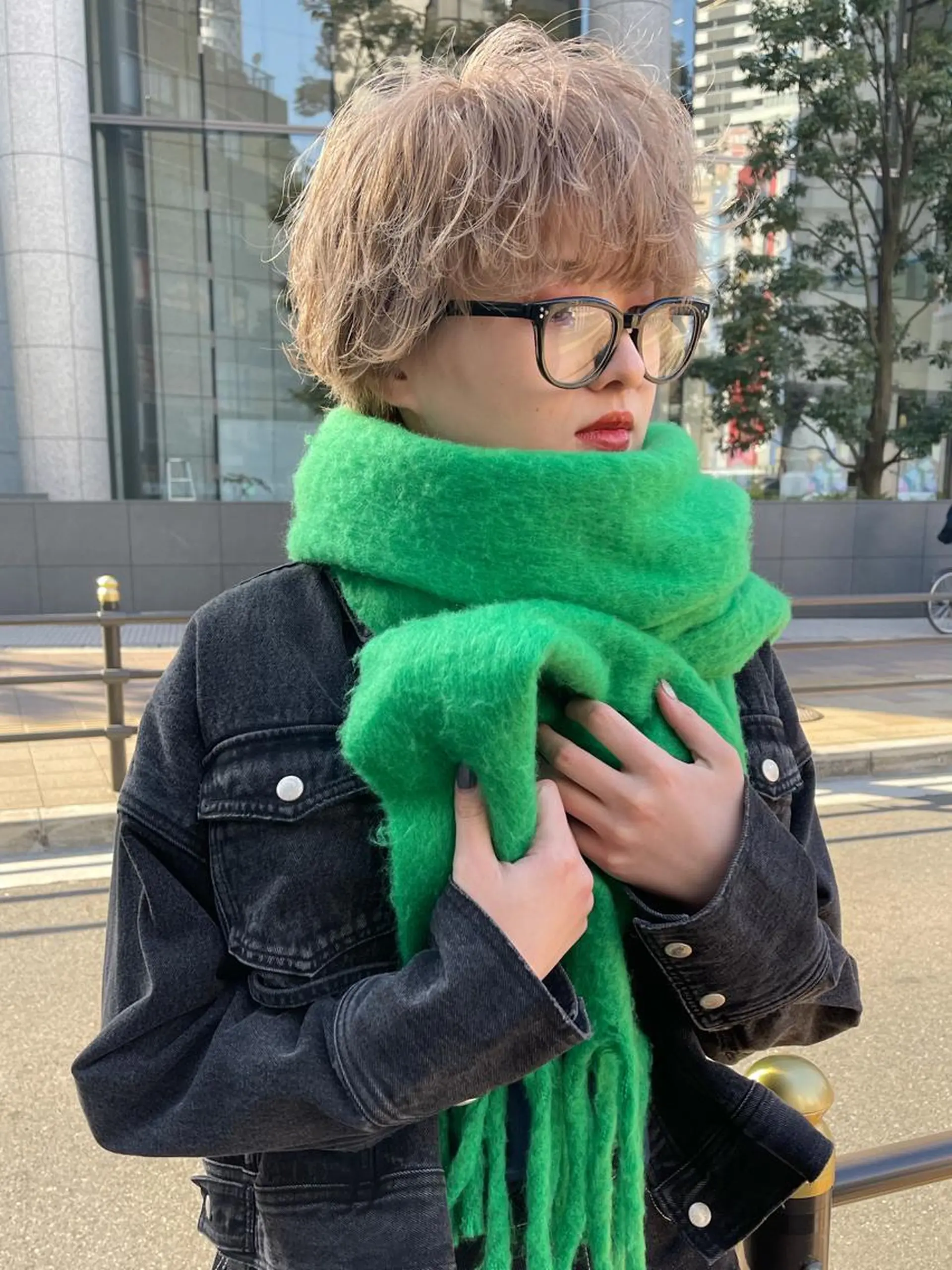 ショート ヘアカラー 福山 晴香のヘアスタイル