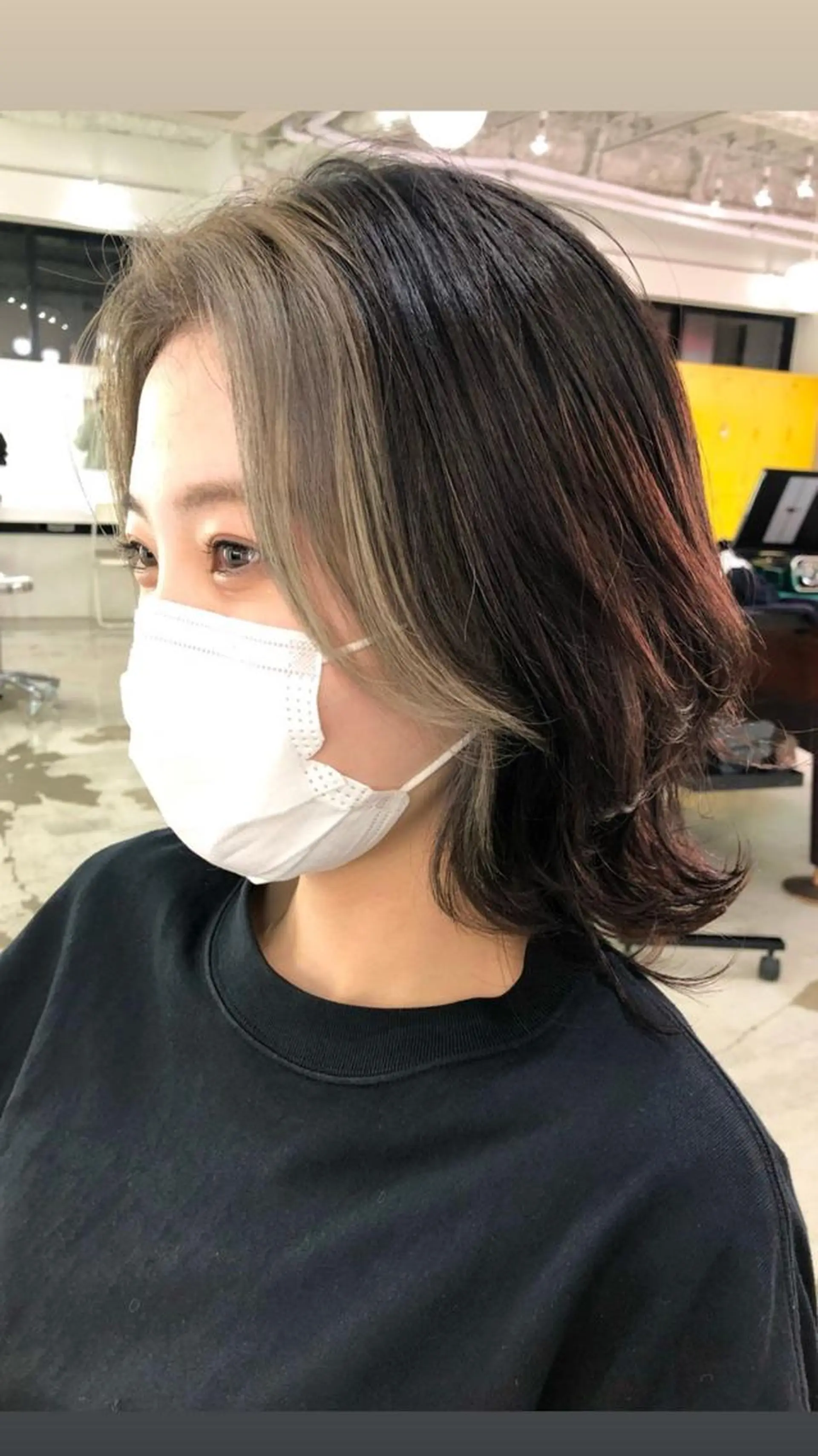 ショート 🧨ブリーチー×ボブ レイヤー💎じゅえるのヘアスタイル