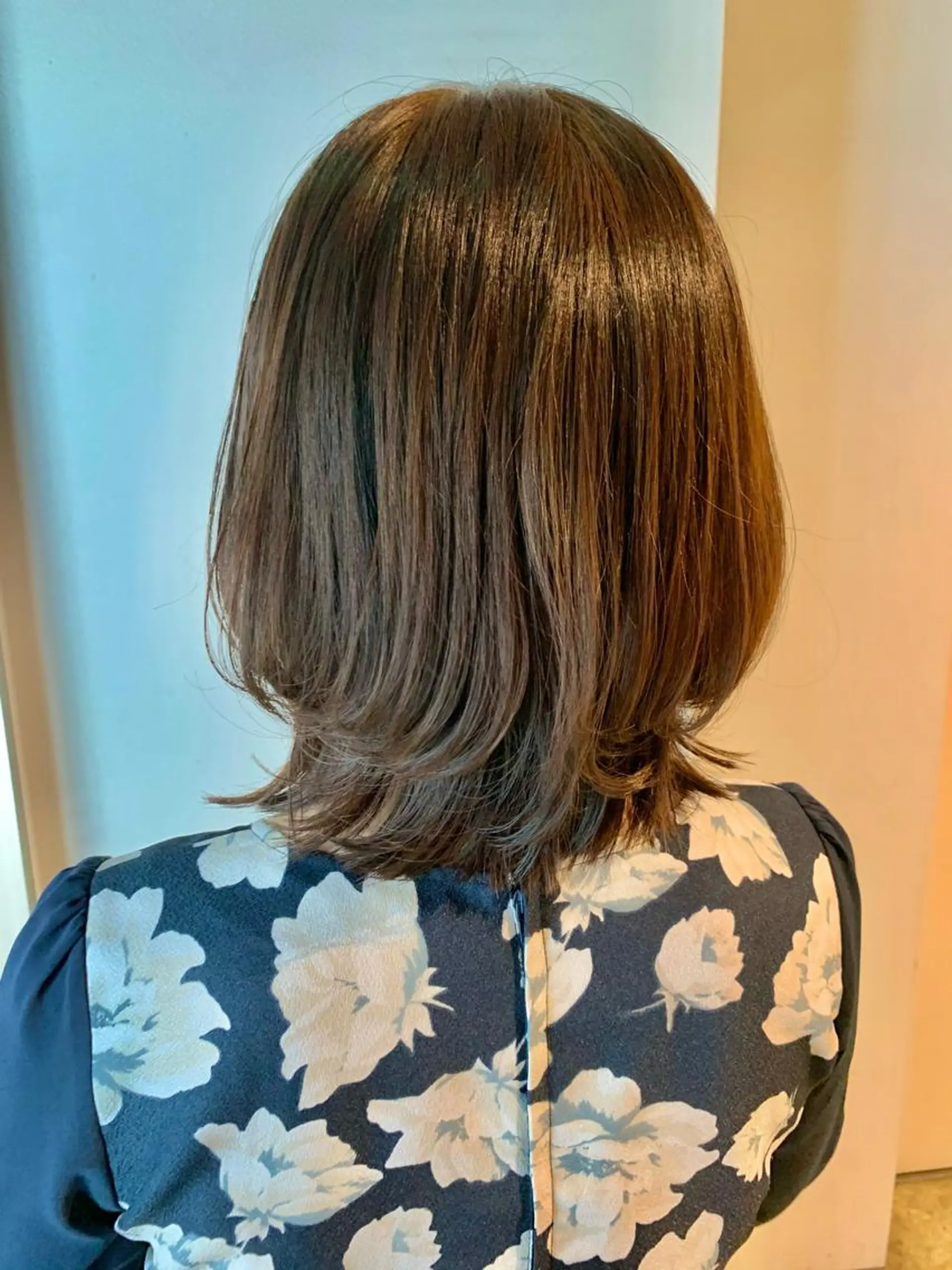ミディアム うしだ かおるのヘアスタイル